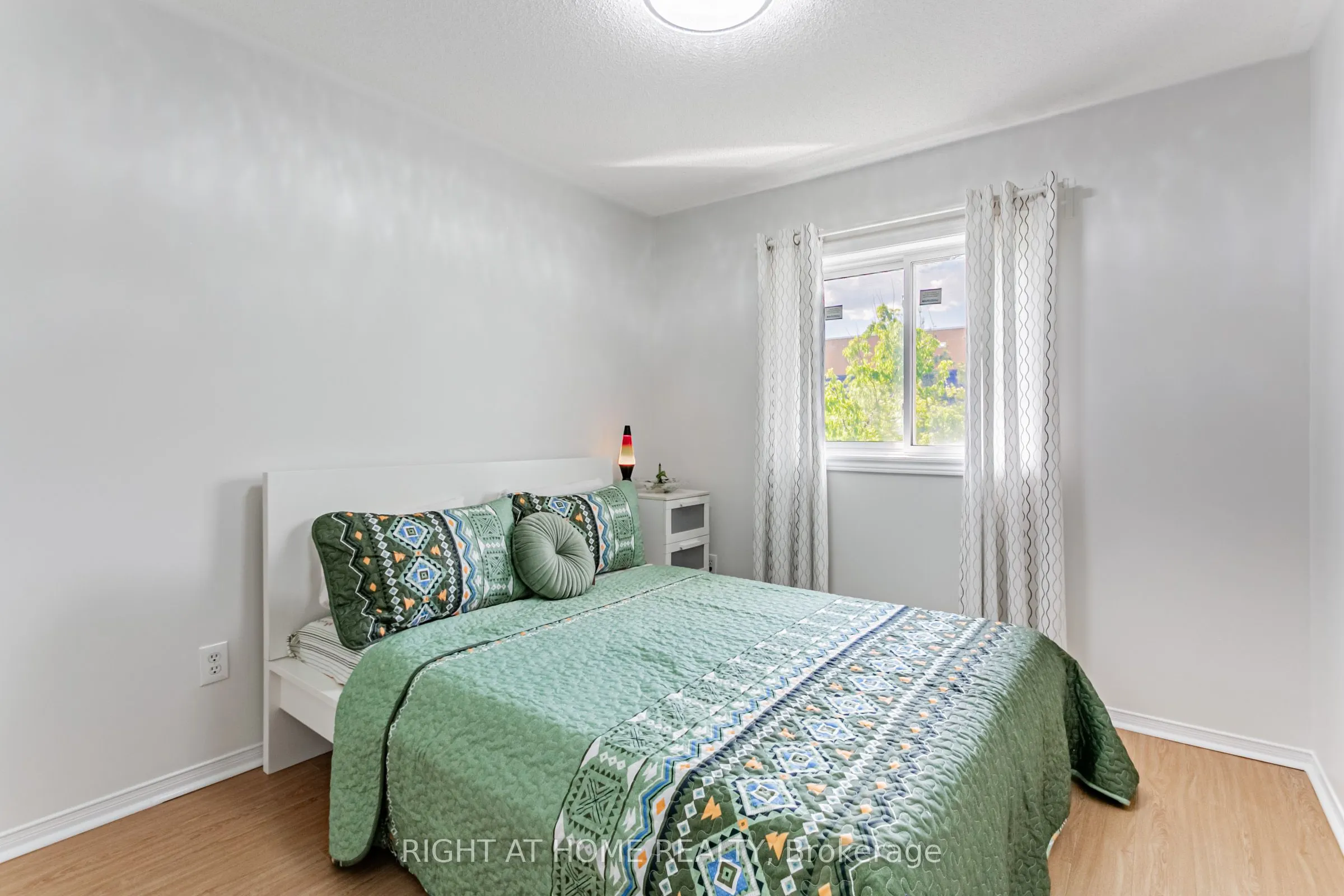 5223 Fairford Crescent, #67