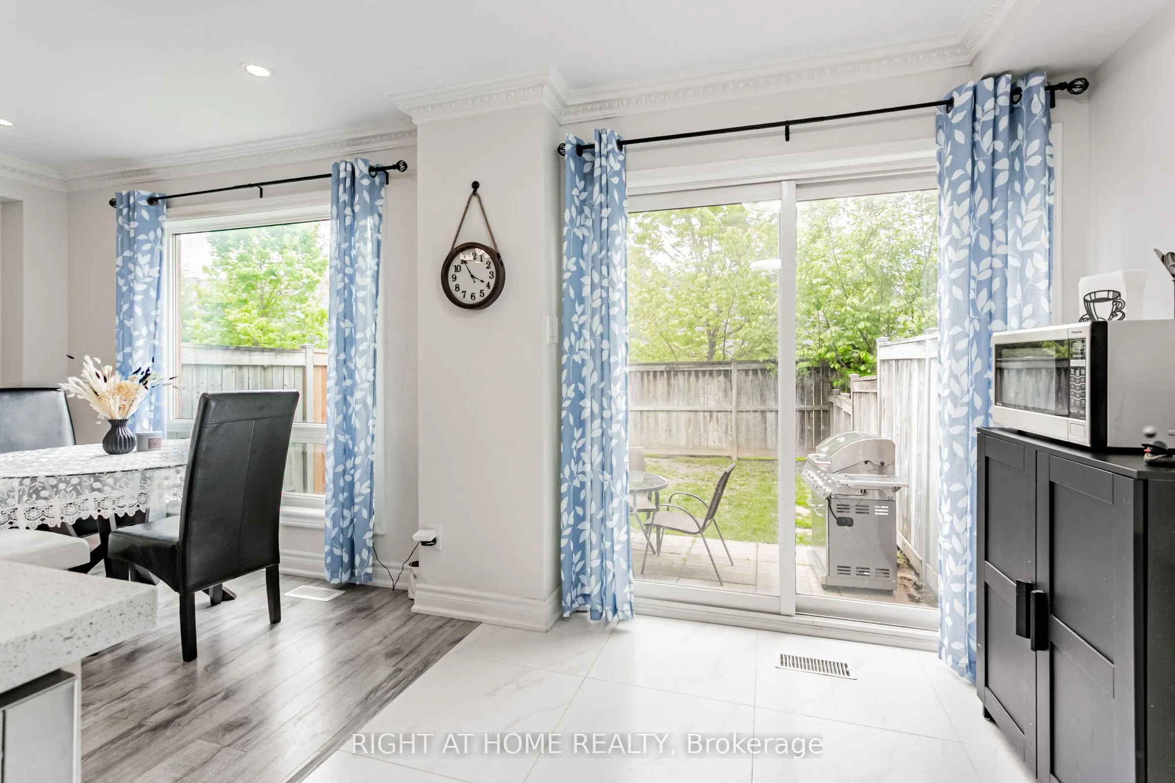 5223 Fairford Crescent, #67