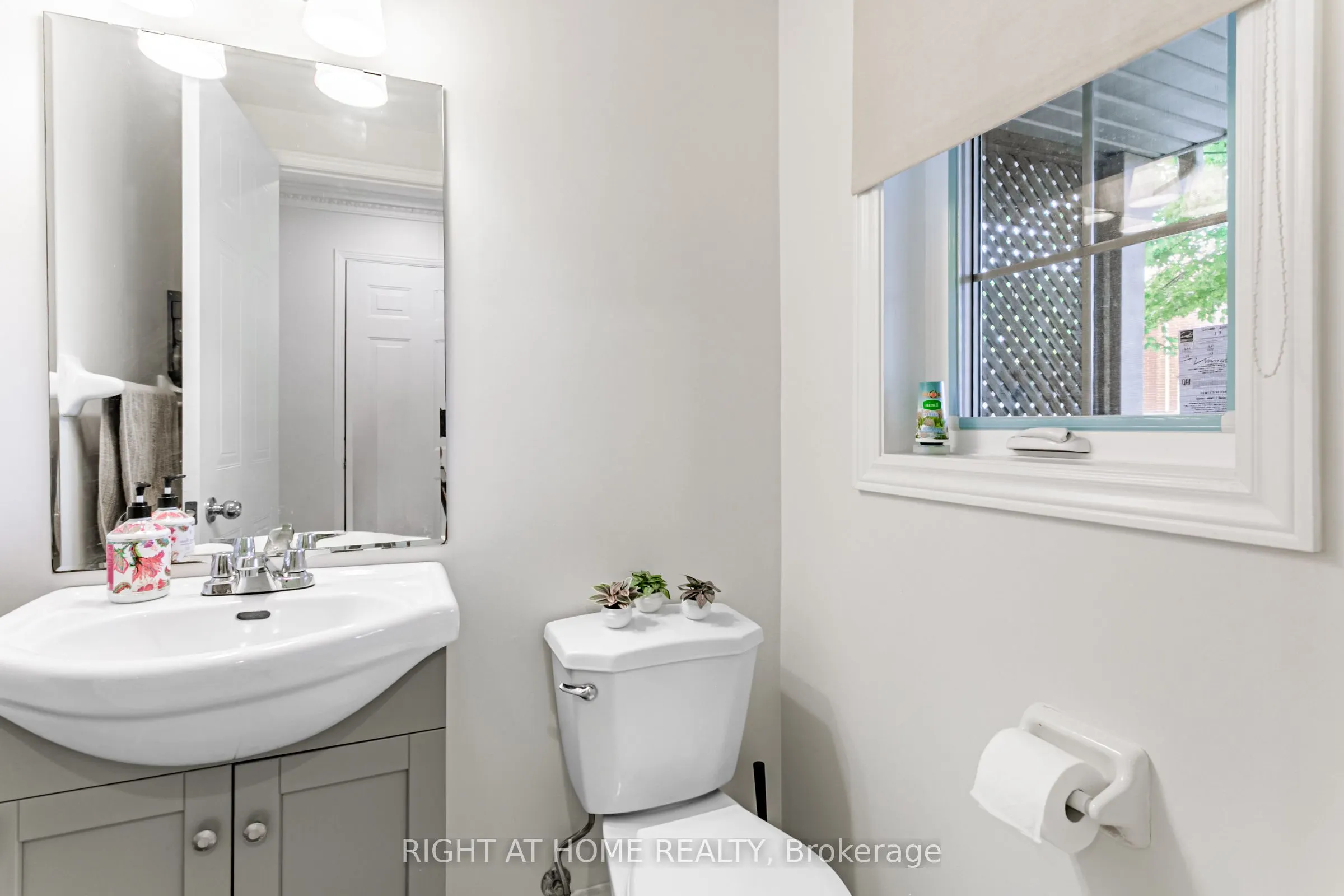 5223 Fairford Crescent, #67