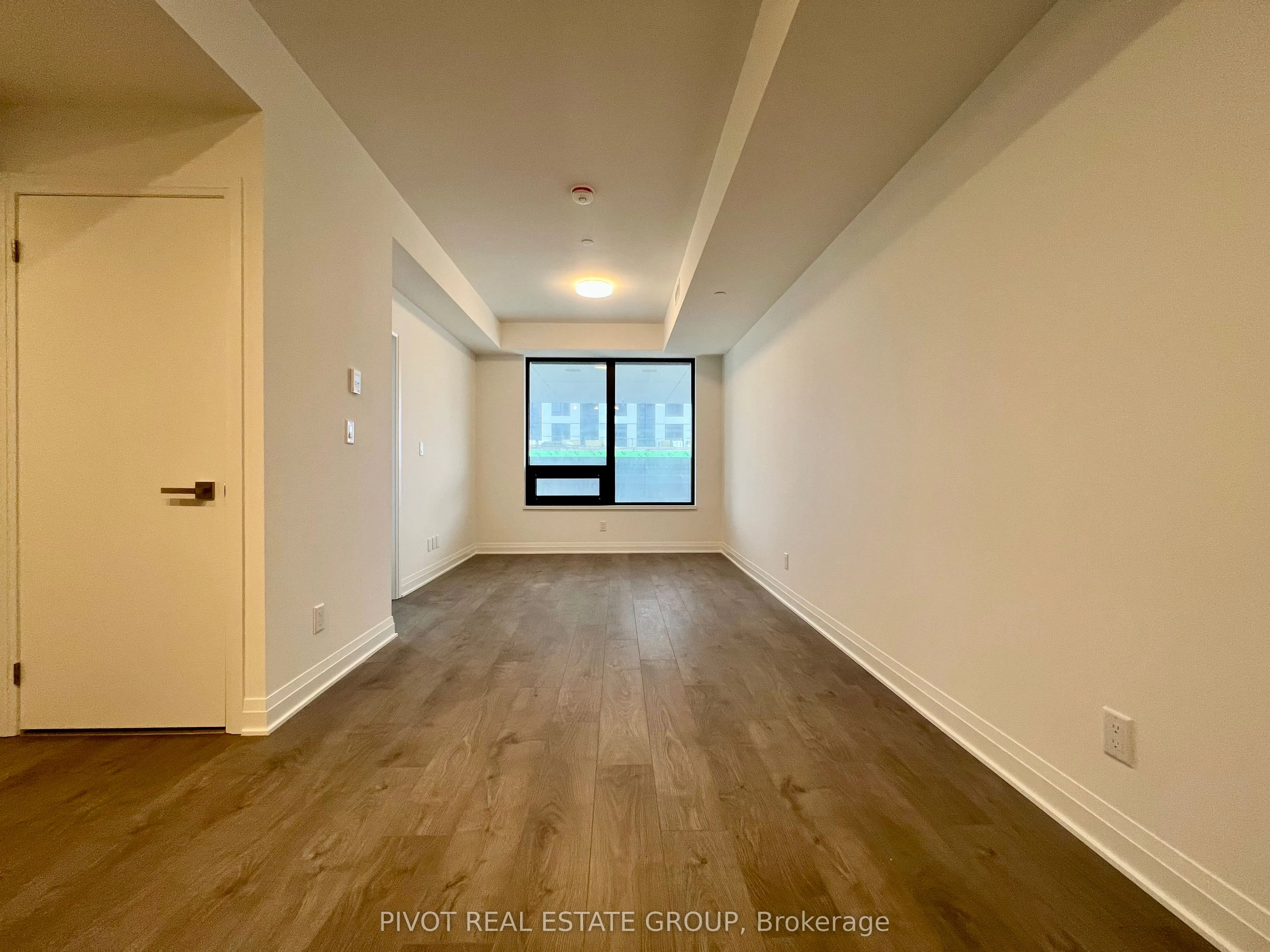 4015 The Exchange, #1811