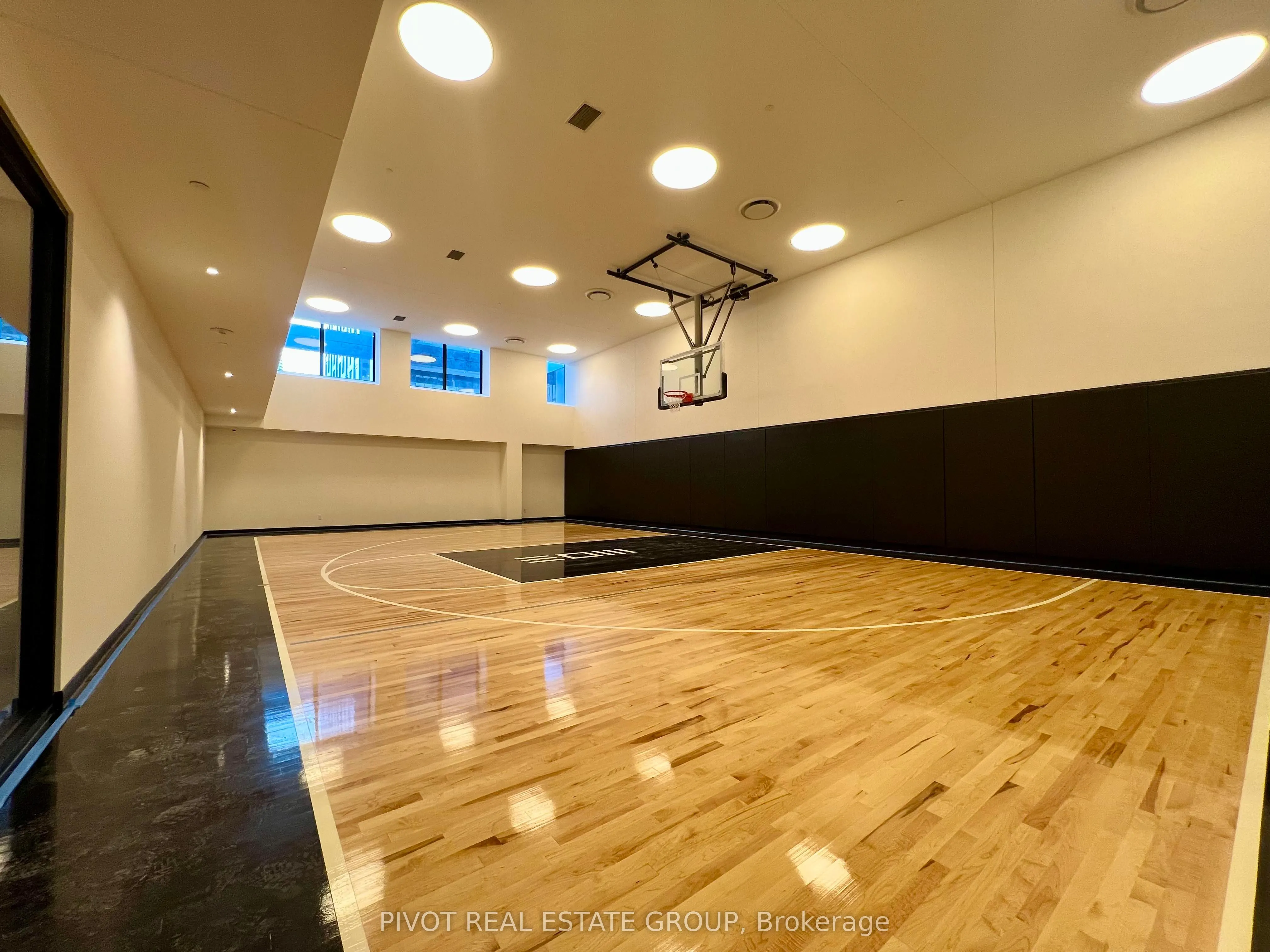 4015 The Exchange, #1811