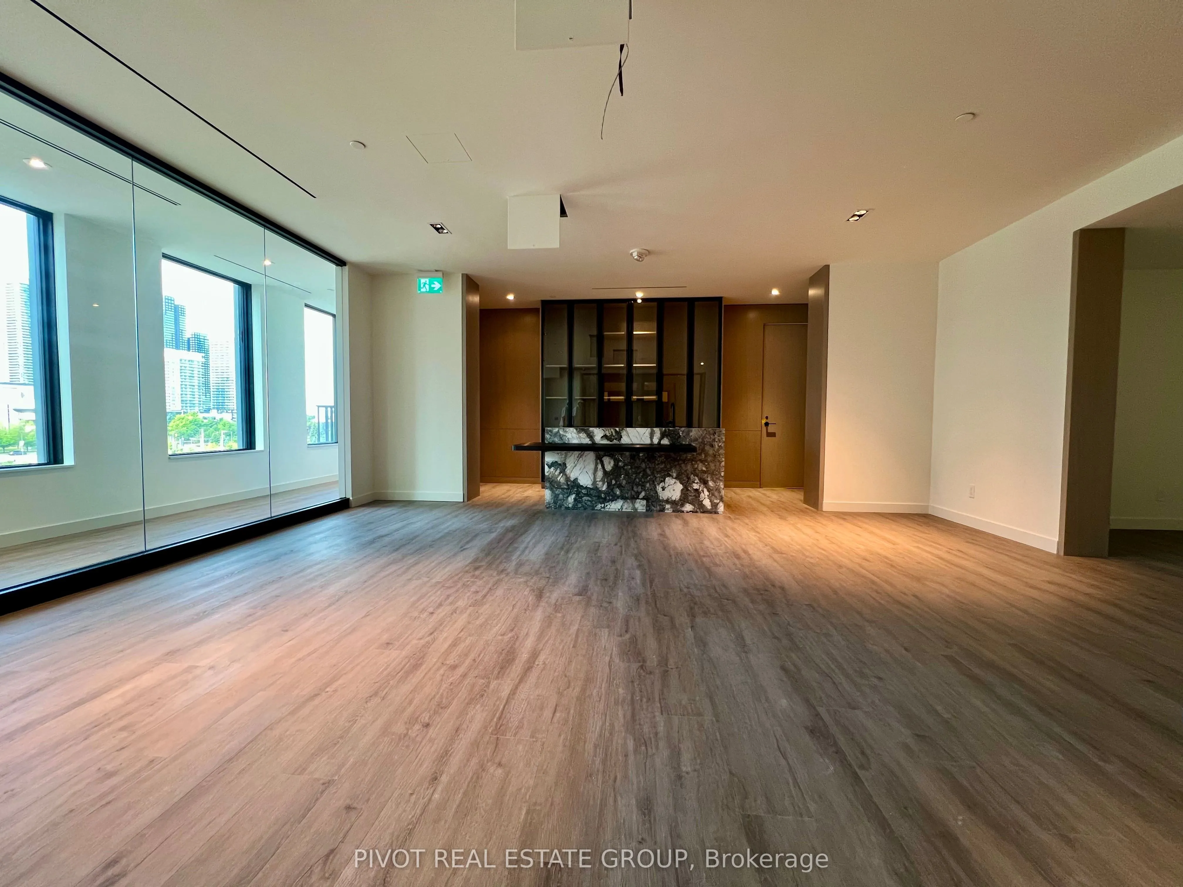 4015 The Exchange, #1811