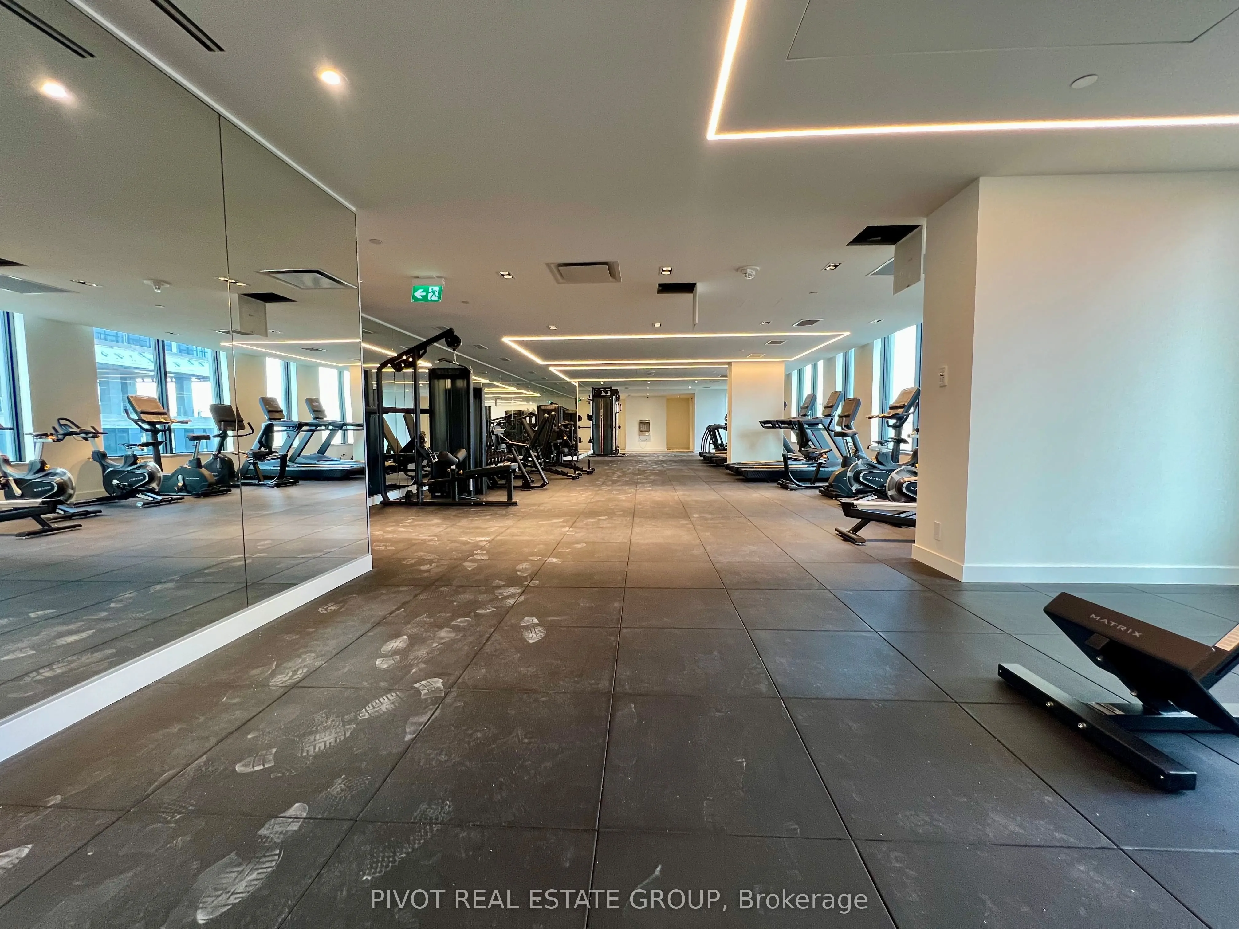 4015 The Exchange, #1811