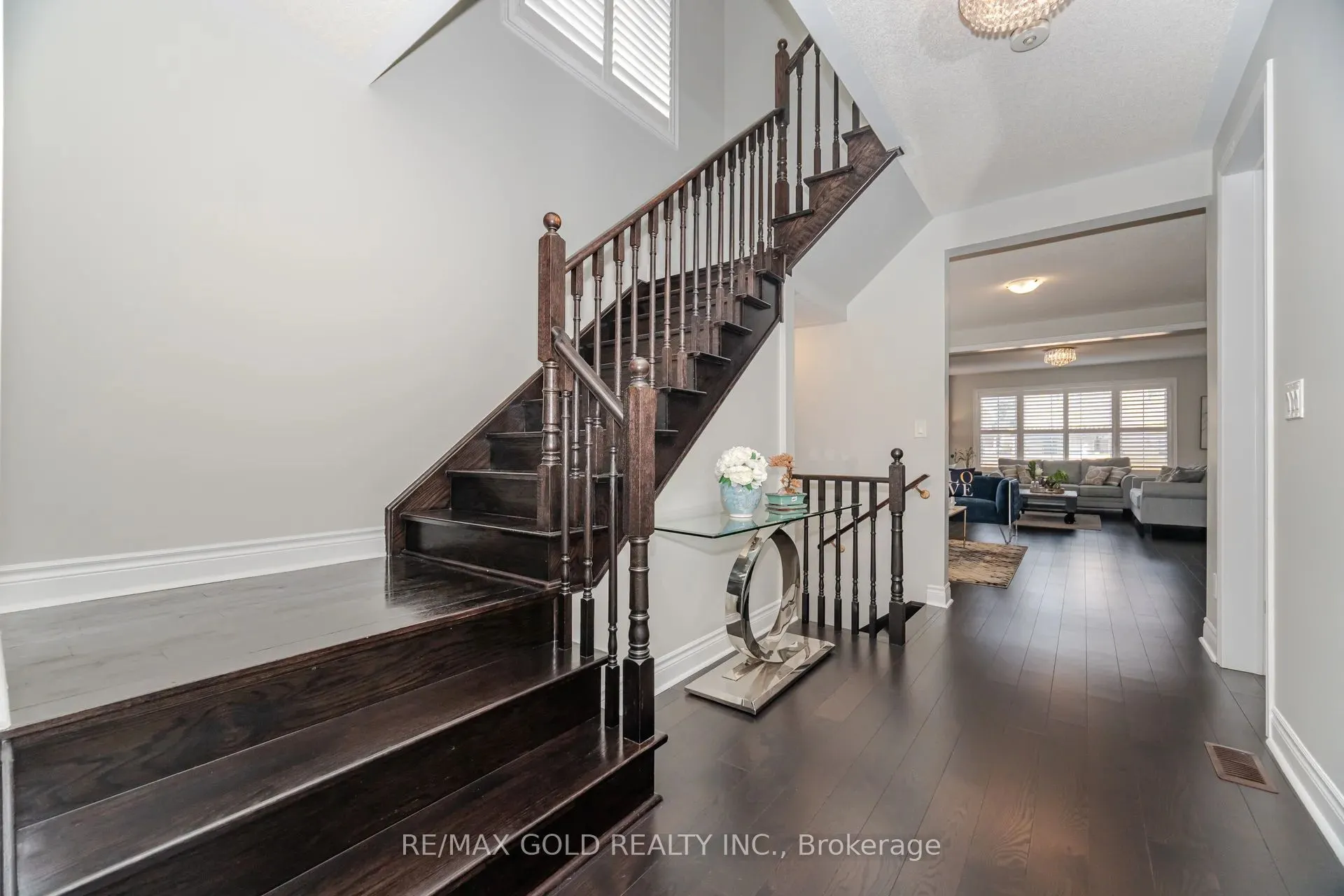 15 Henry Wilson Drive