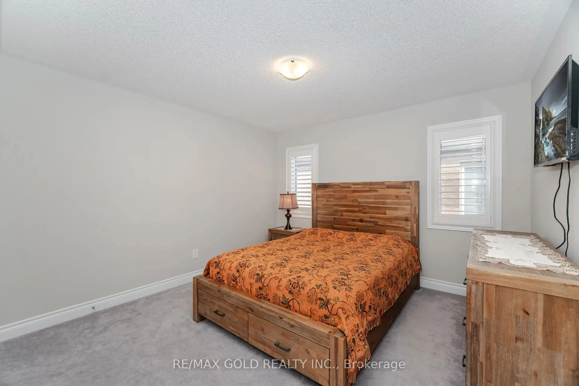 15 Henry Wilson Drive