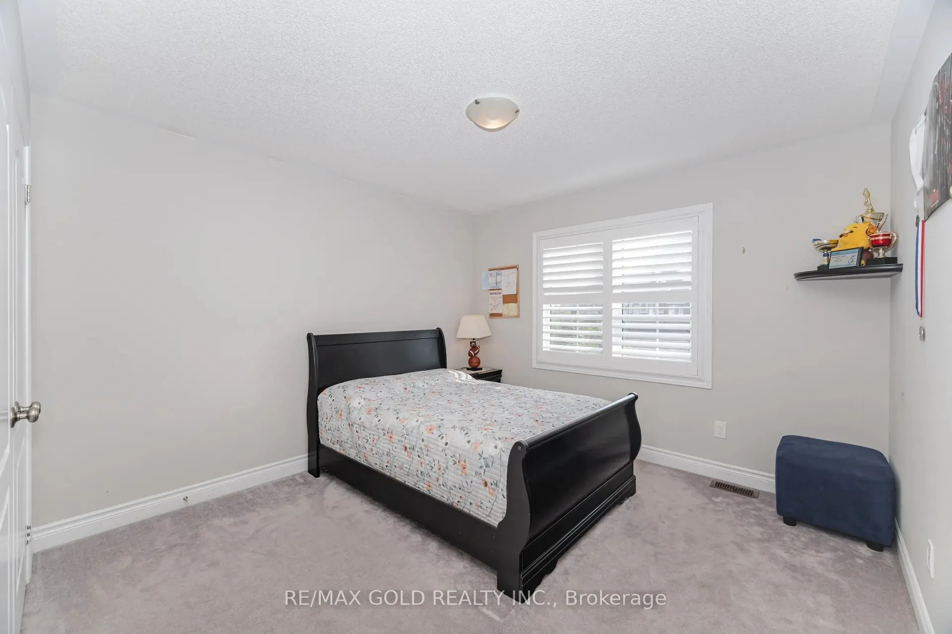 15 Henry Wilson Drive