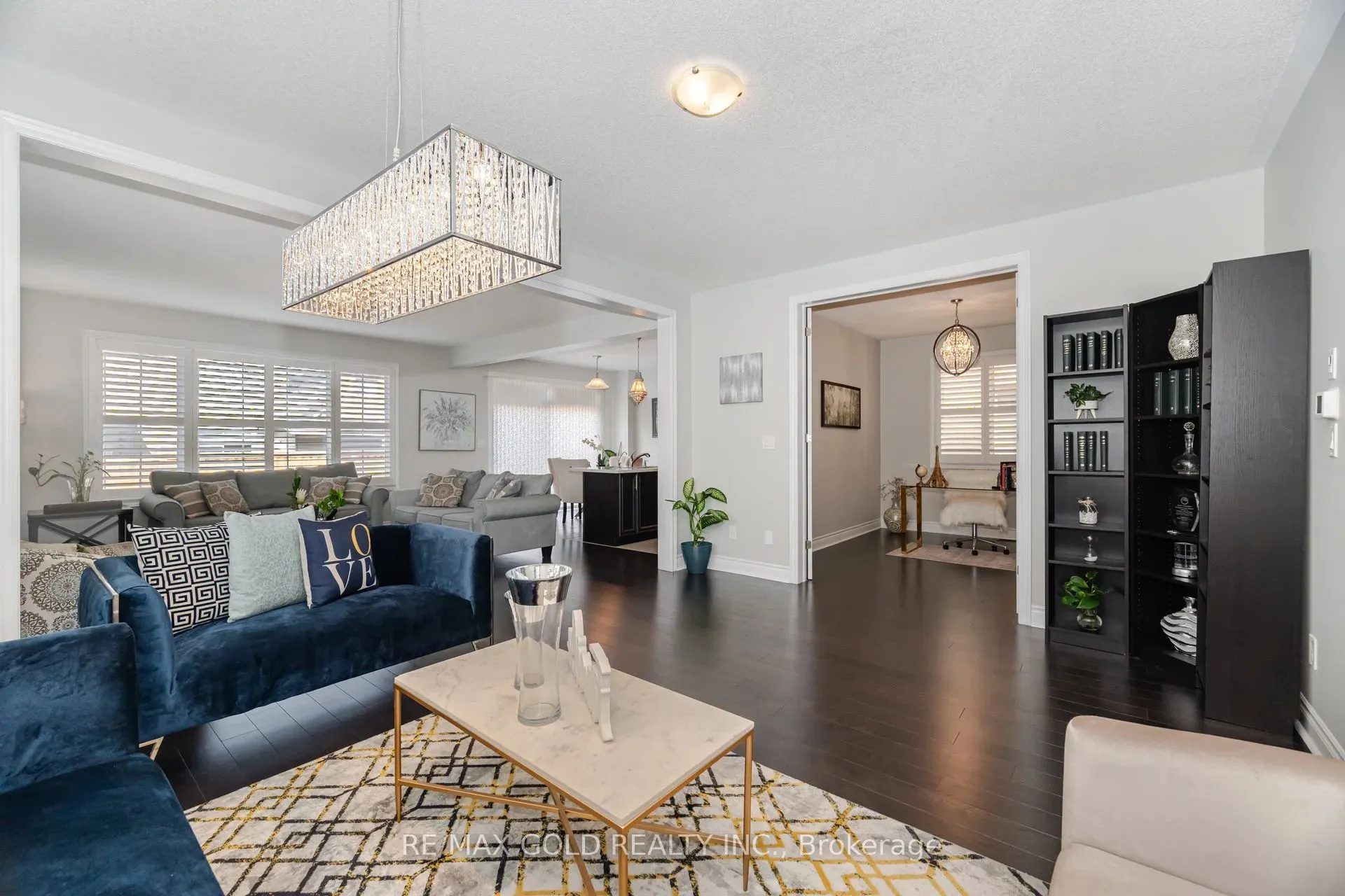 15 Henry Wilson Drive