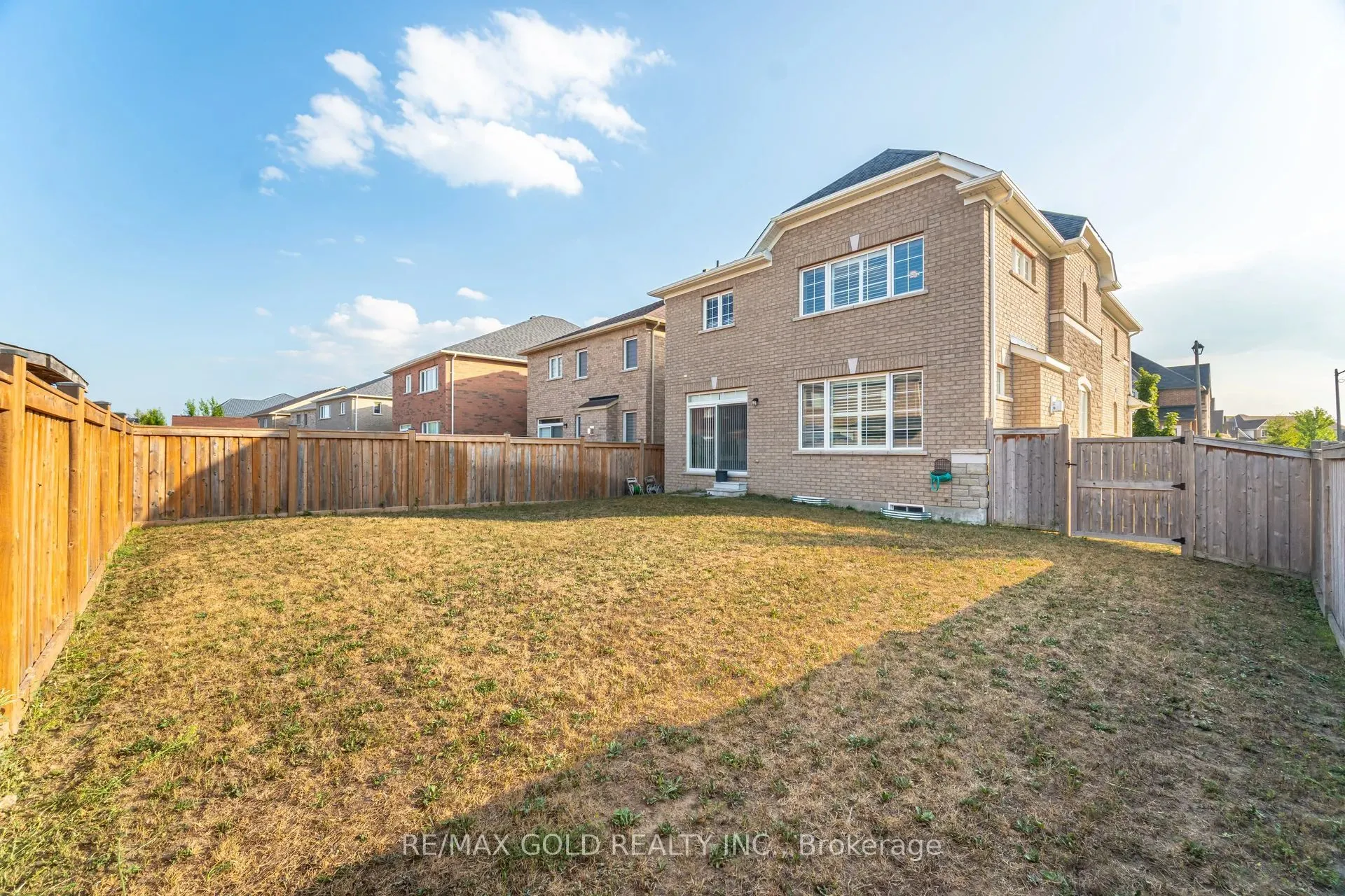 15 Henry Wilson Drive