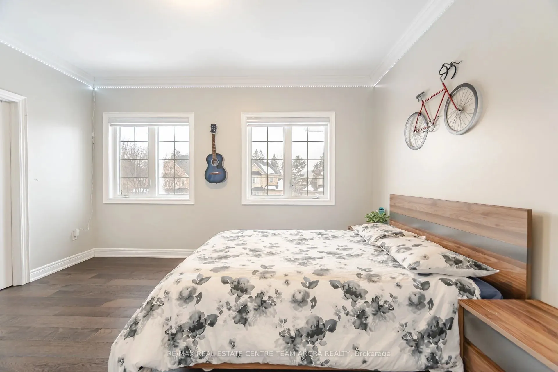 54 Berkwood Hollow Court