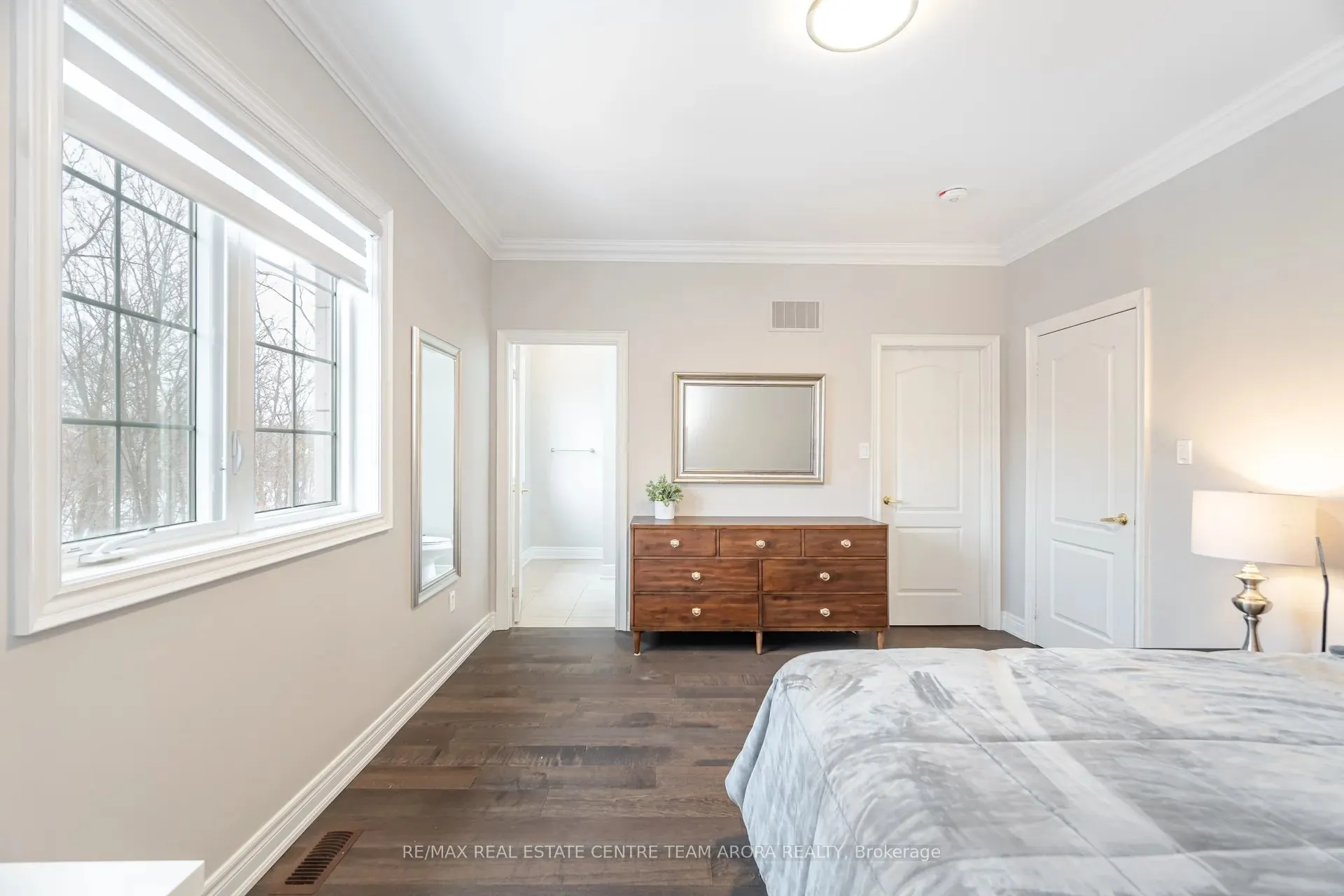 54 Berkwood Hollow Court