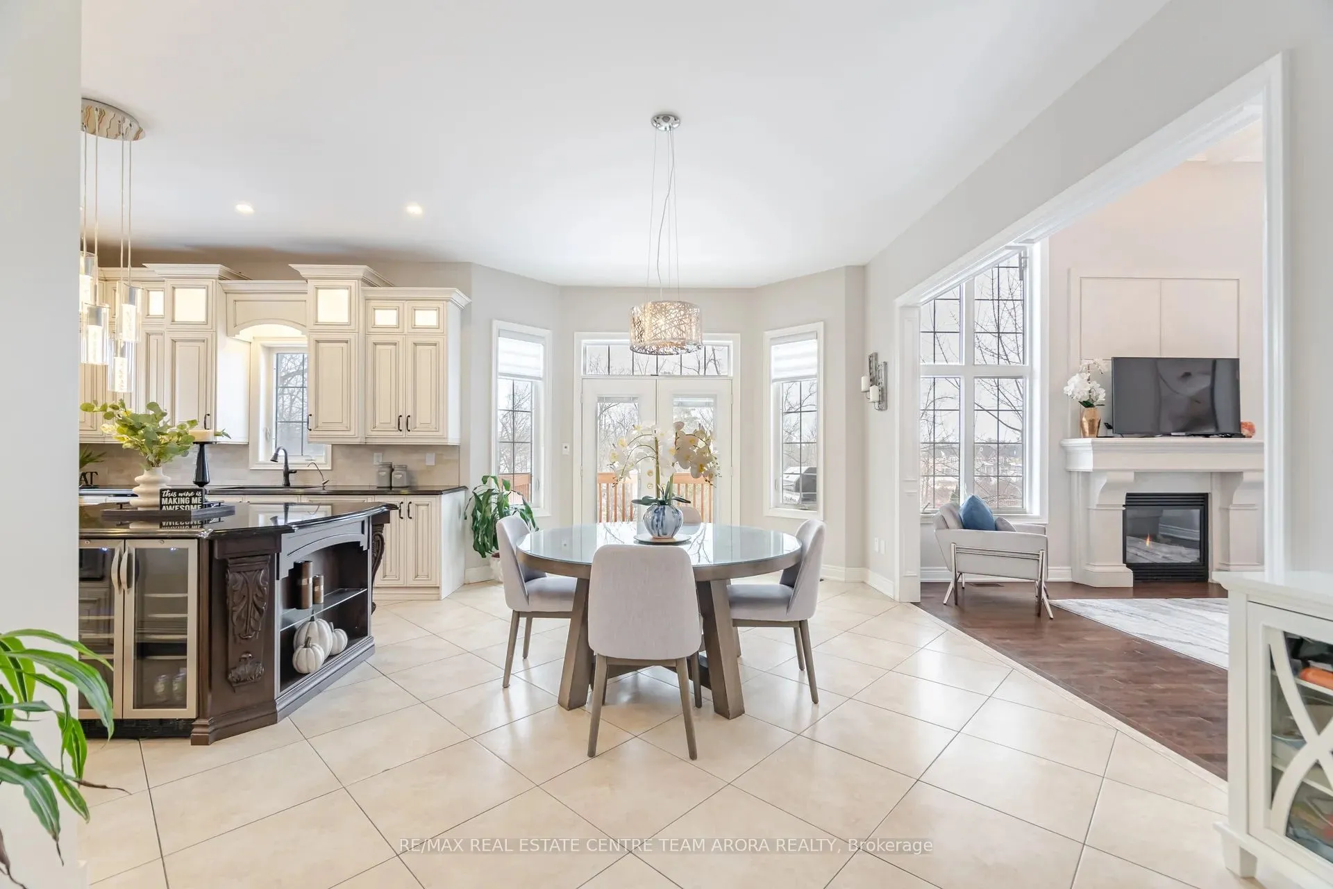 54 Berkwood Hollow Court