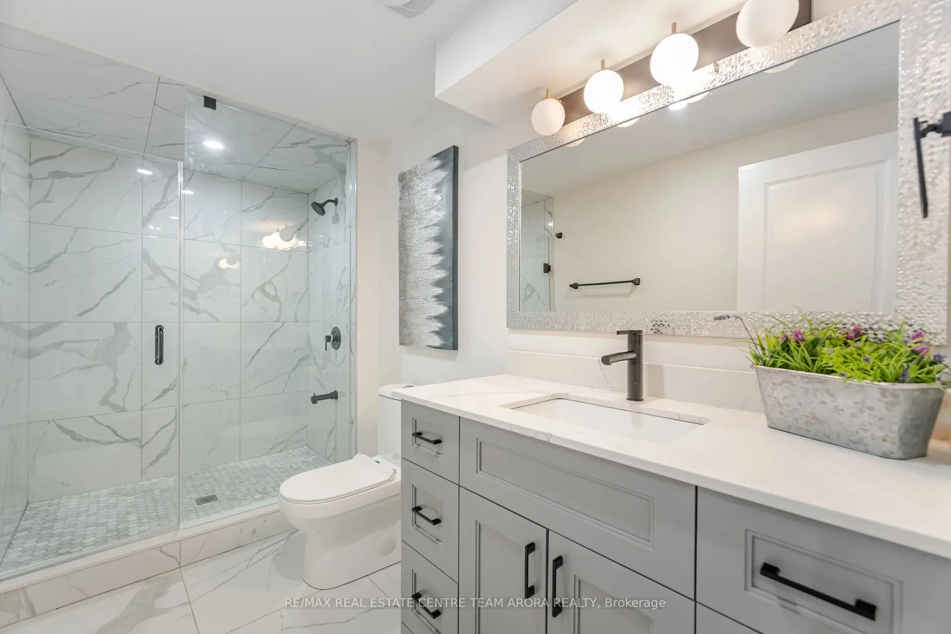 54 Berkwood Hollow Court
