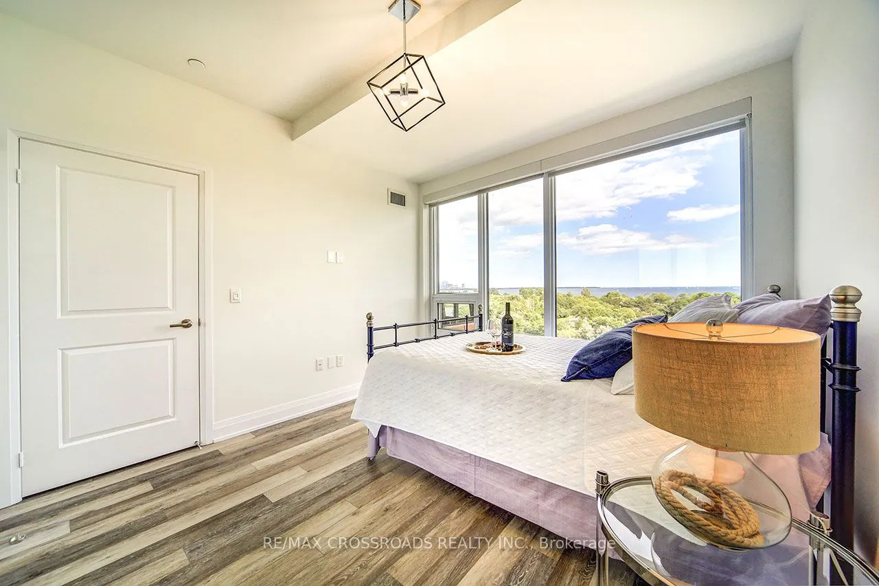 20 Shore Breeze Drive S, #513
