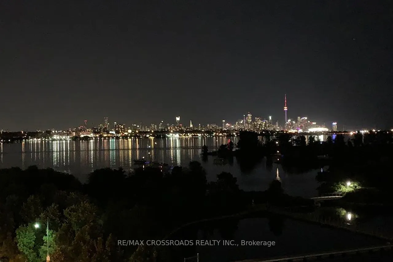 20 Shore Breeze Drive S, #513