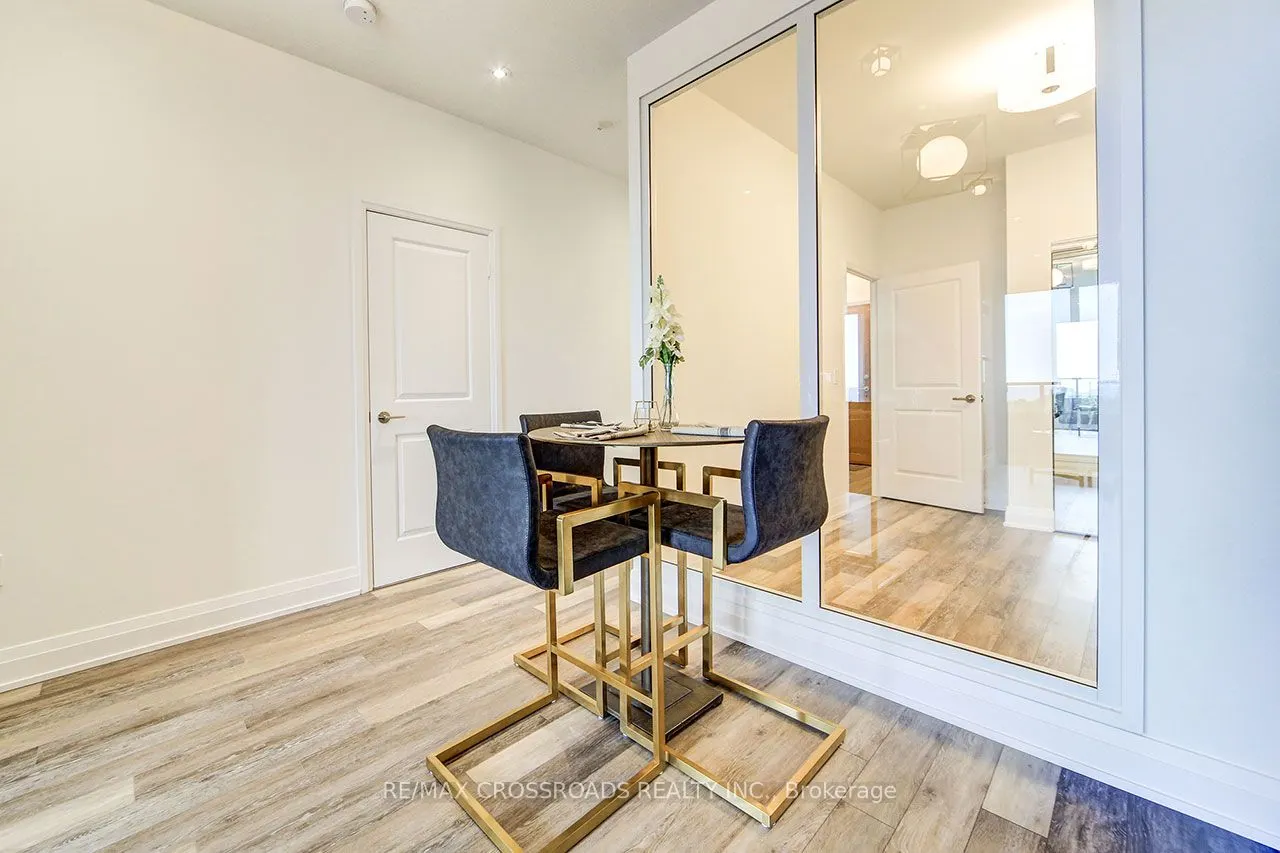 20 Shore Breeze Drive S, #513