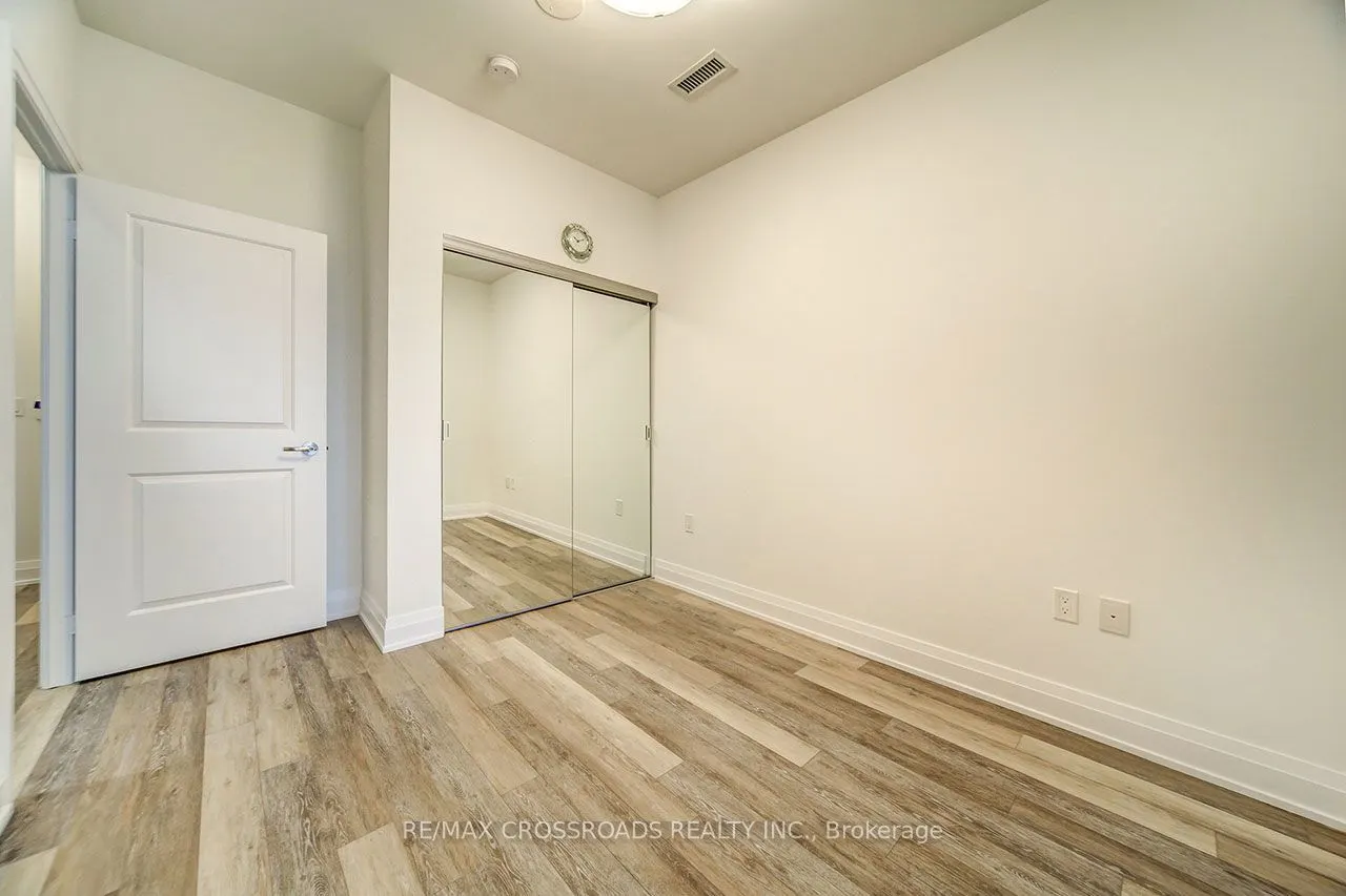 20 Shore Breeze Drive S, #513