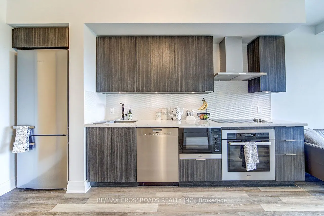 20 Shore Breeze Drive S, #513