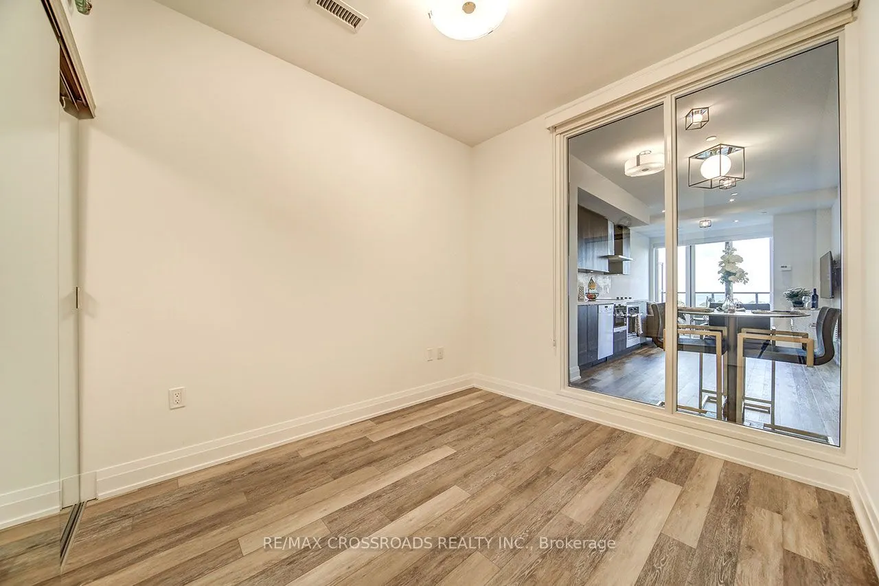 20 Shore Breeze Drive S, #513