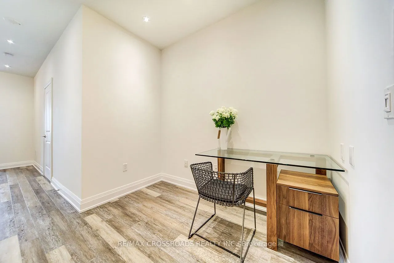 20 Shore Breeze Drive S, #513