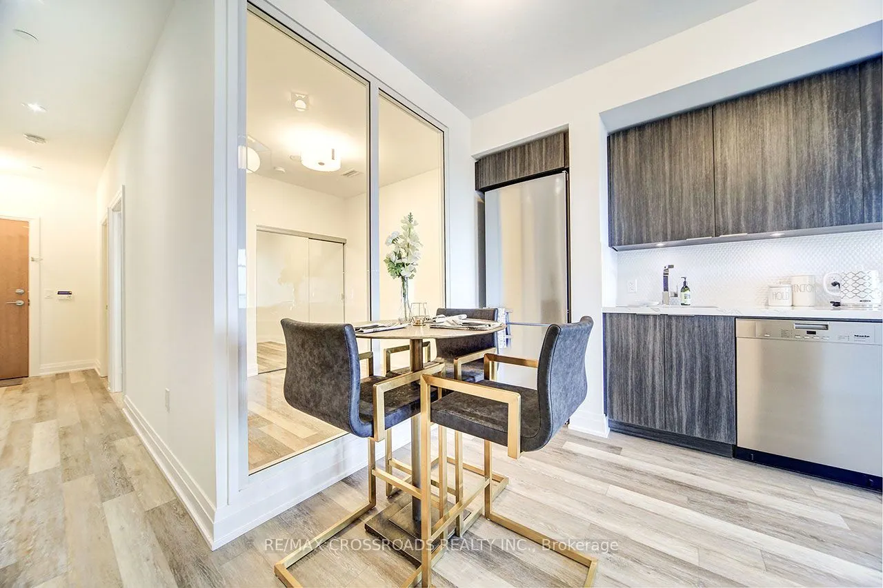 20 Shore Breeze Drive S, #513
