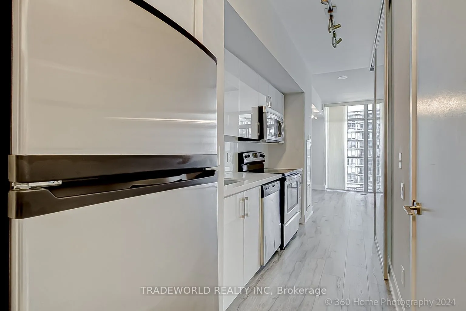103 The Queensway Avenue, #1607