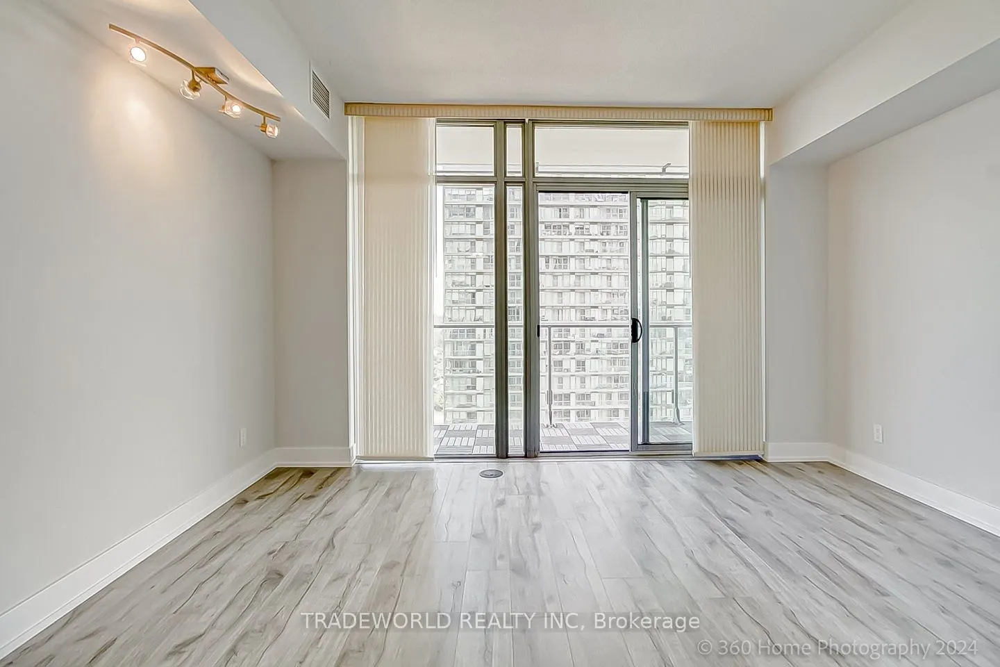 103 The Queensway Avenue, #1607