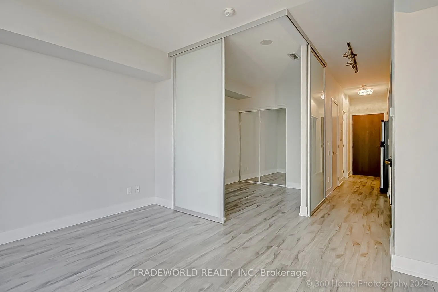 103 The Queensway Avenue, #1607