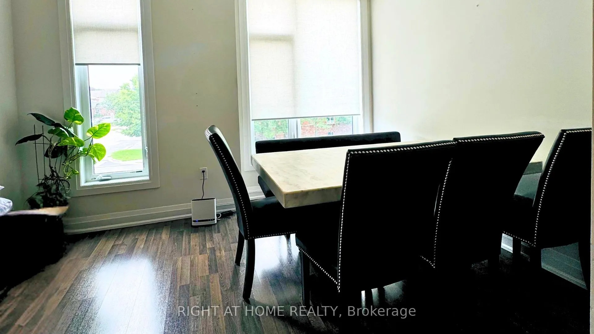 1758 Lawrence Avenue W, #1