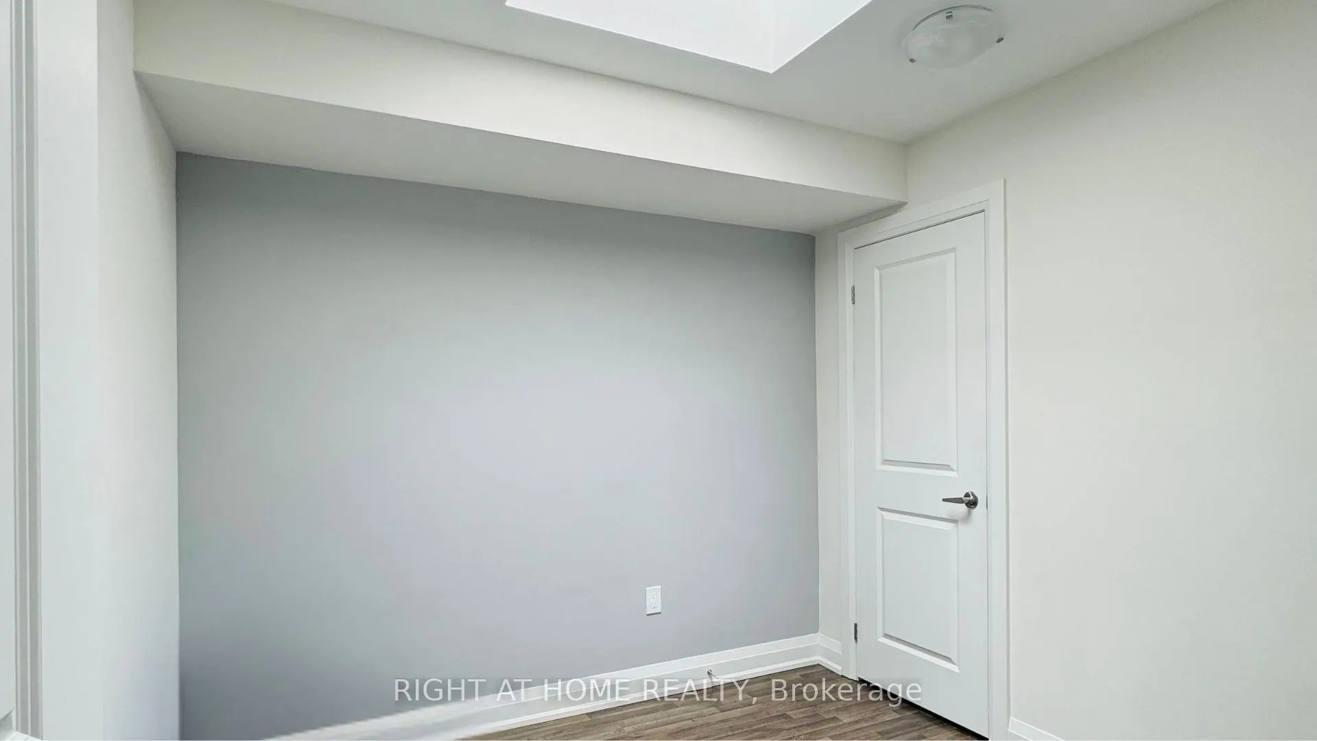 1758 Lawrence Avenue W, #1