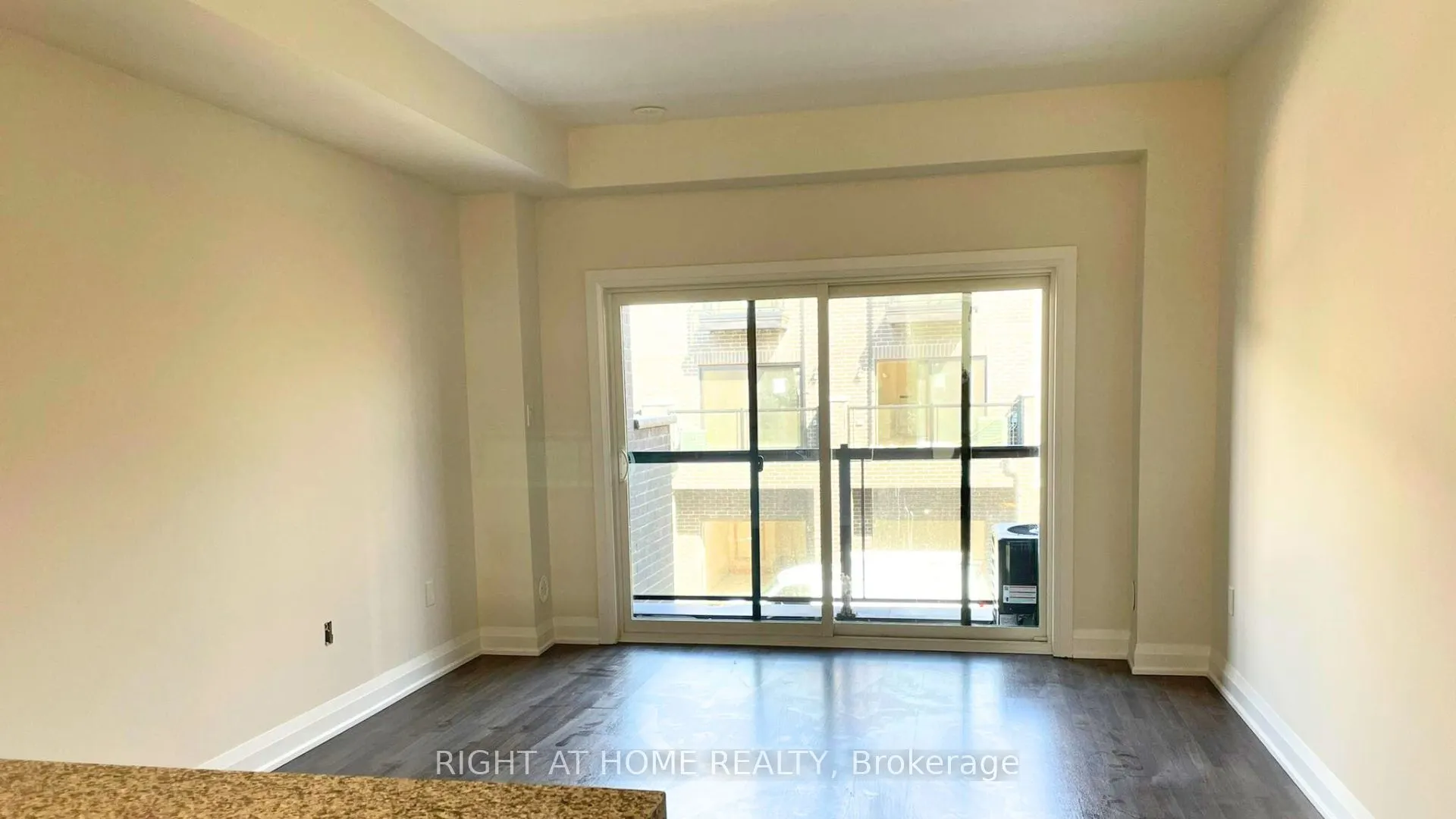 1758 Lawrence Avenue W, #1