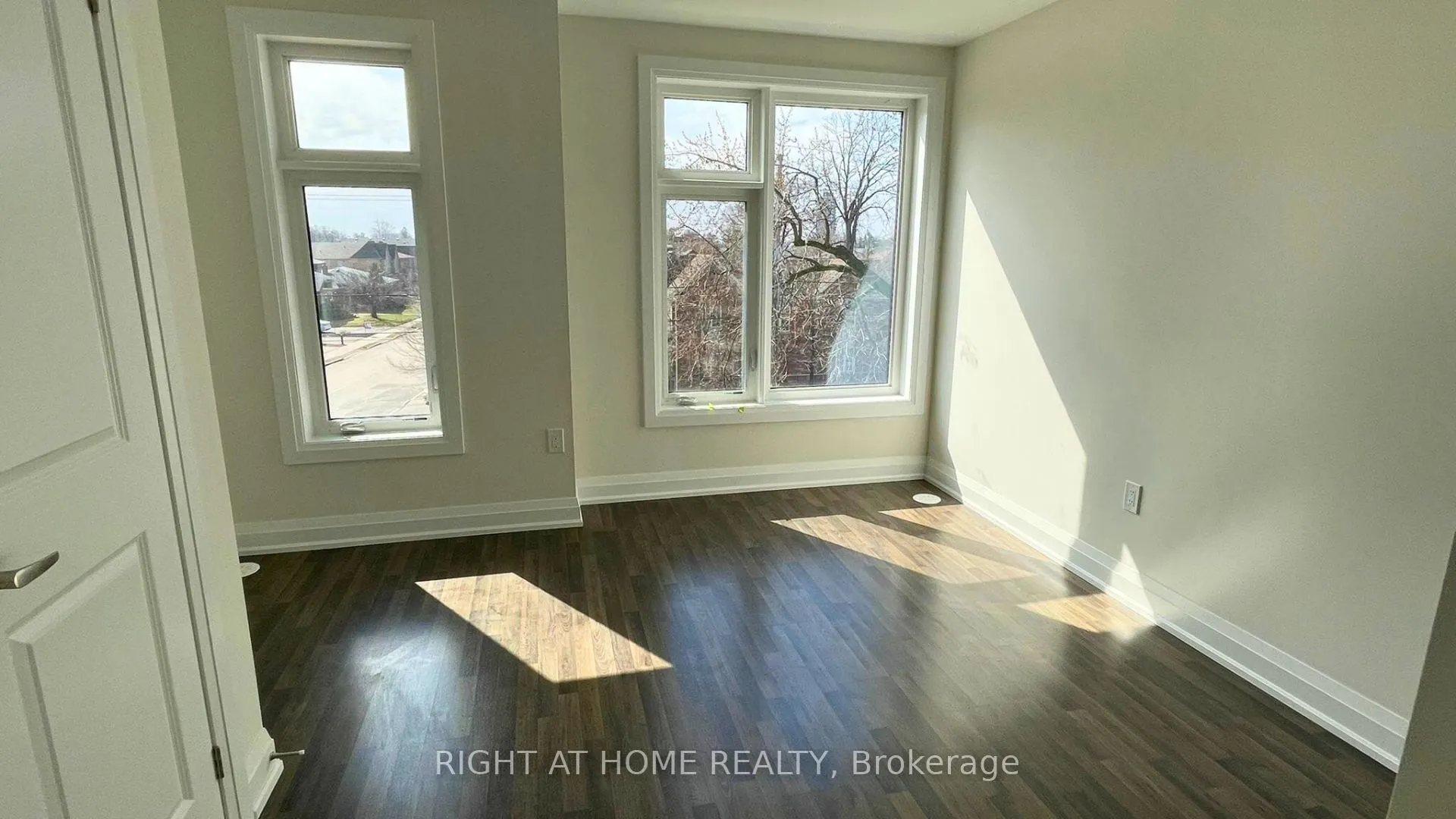 1758 Lawrence Avenue W, #1