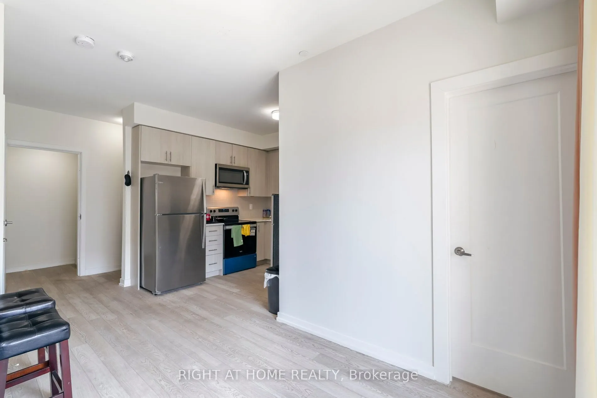 3540 Colonial Drive, #7