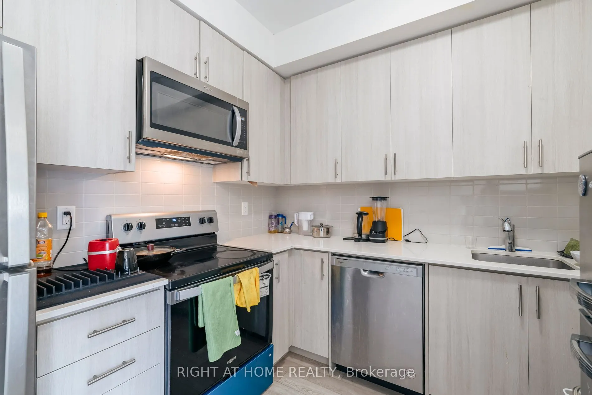 3540 Colonial Drive, #7