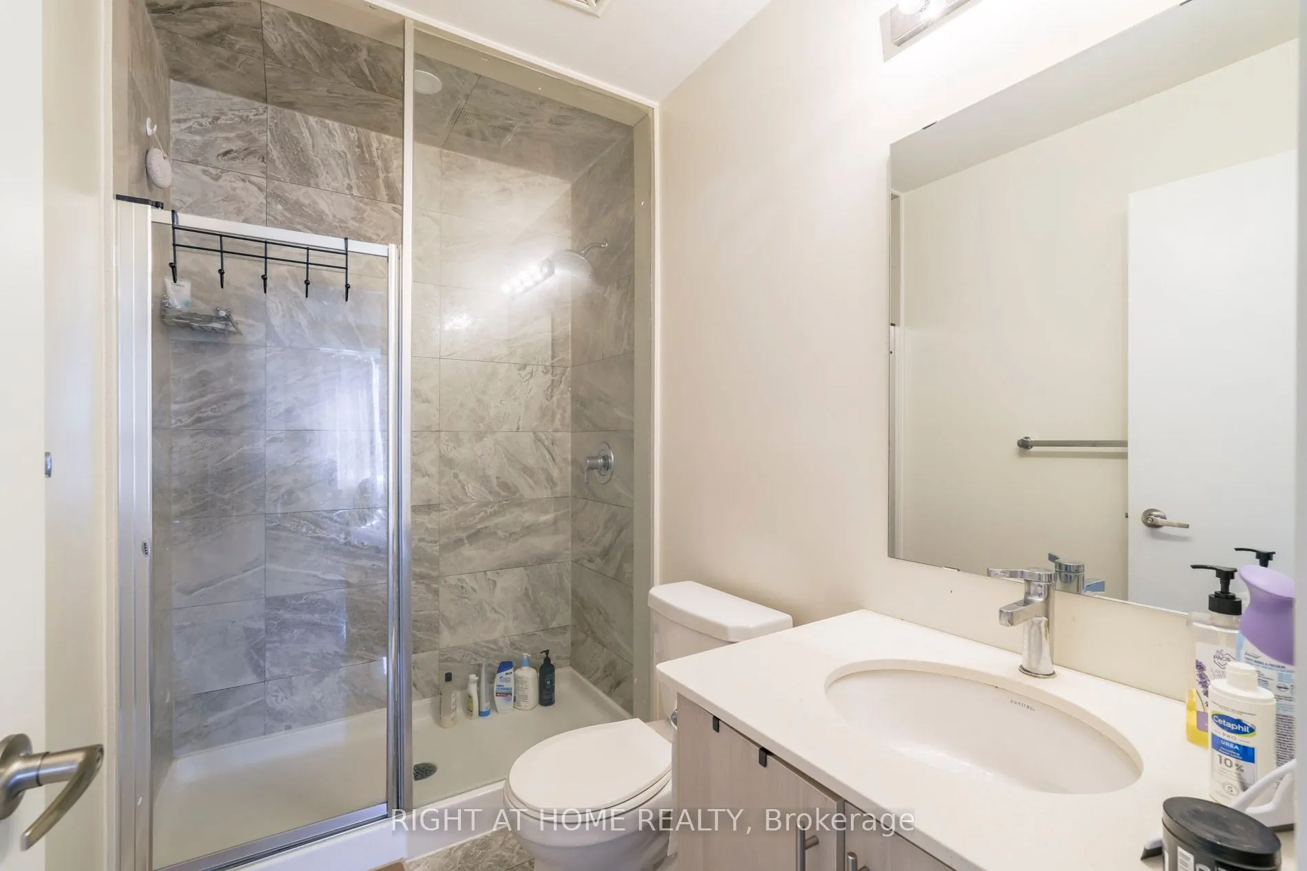 3540 Colonial Drive, #7