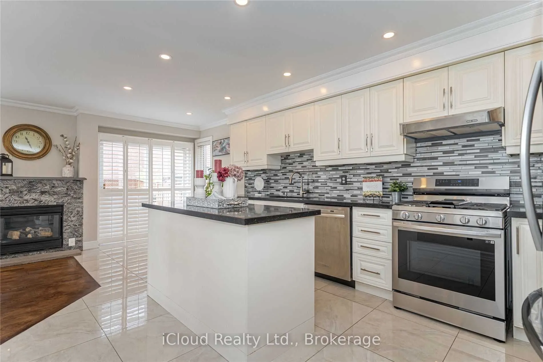 3313 Gumwood Road, #Upper