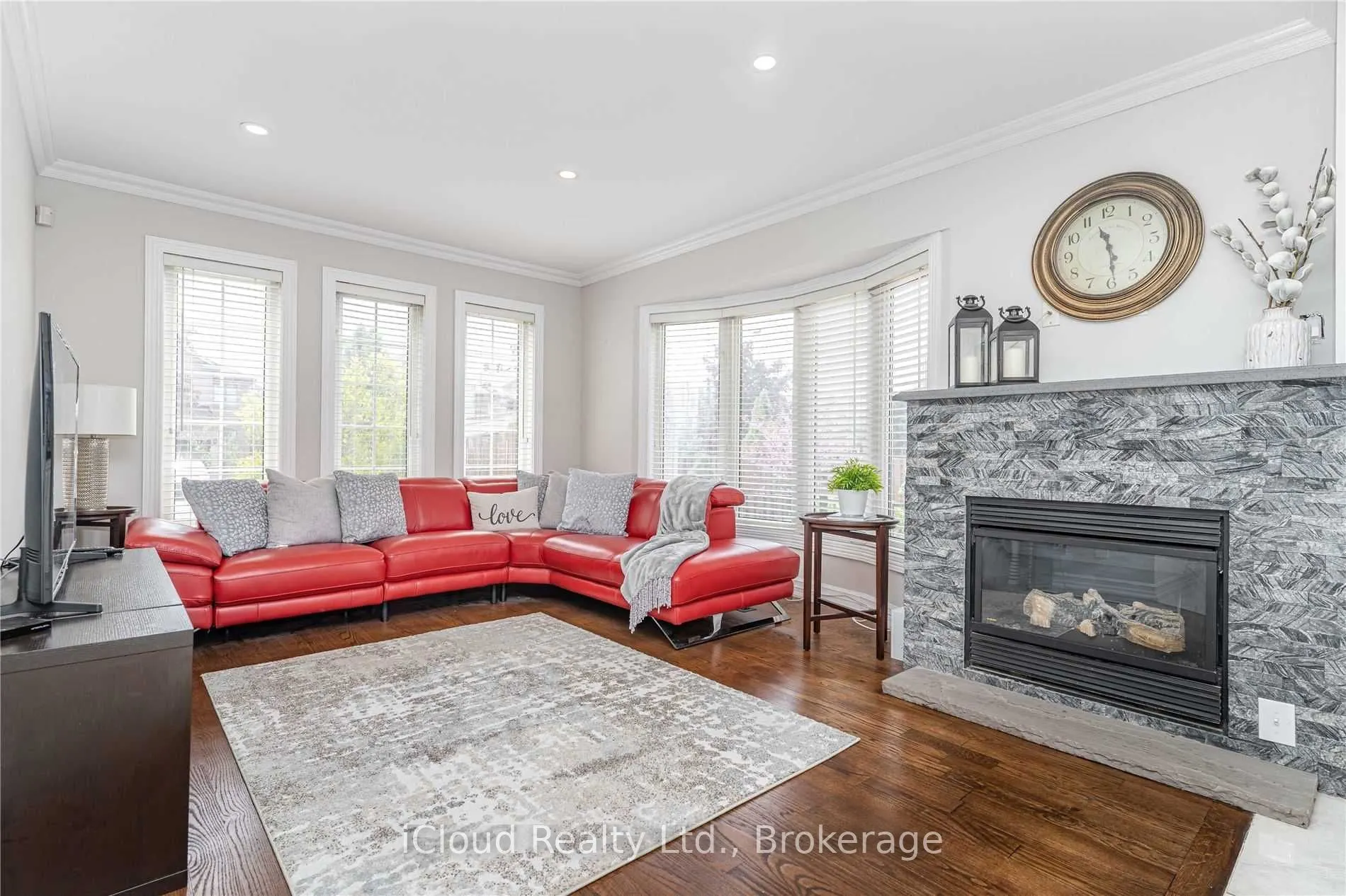 3313 Gumwood Road, #Upper