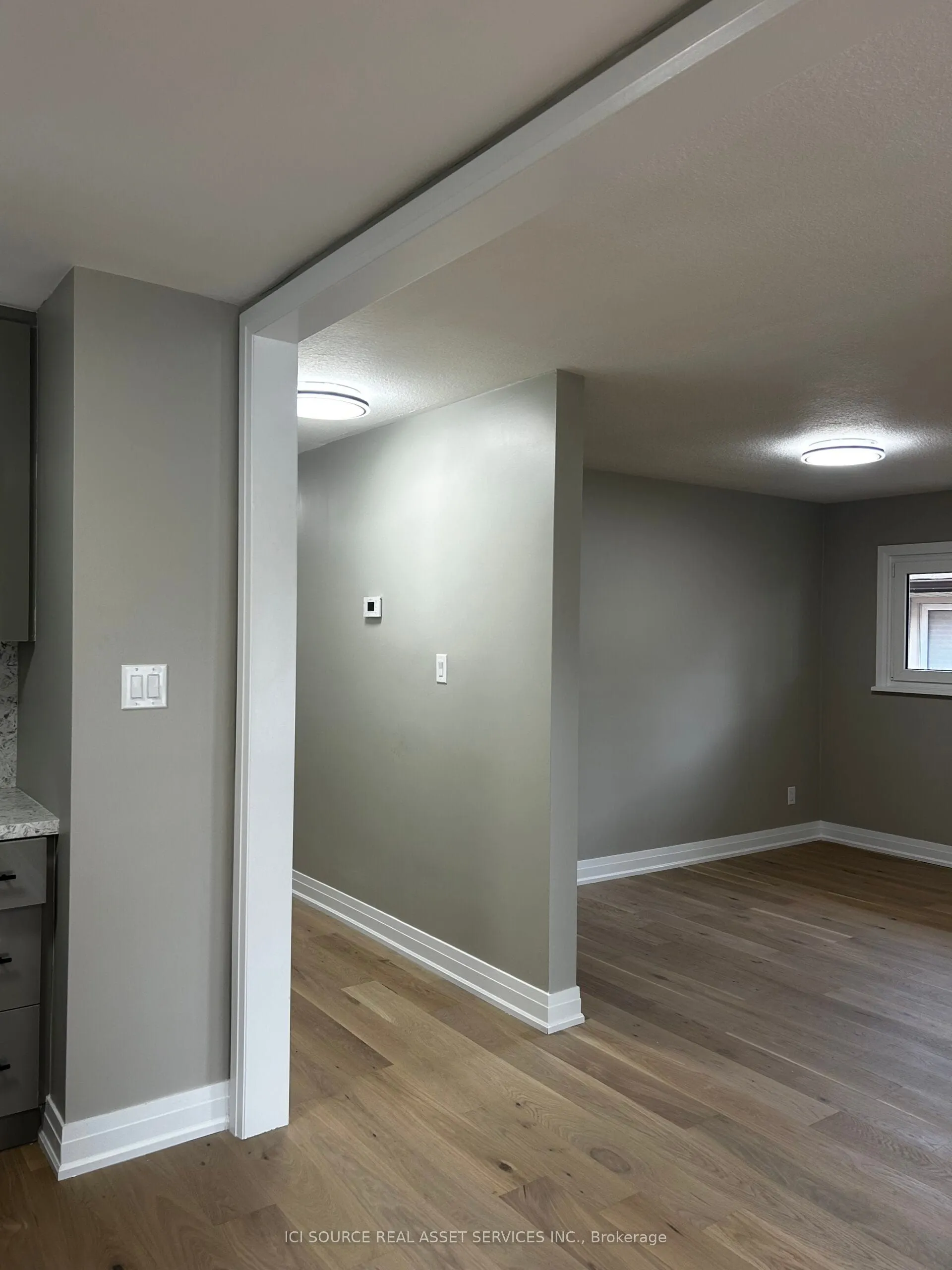30 Swanhurst Boulevard, #Main Floor