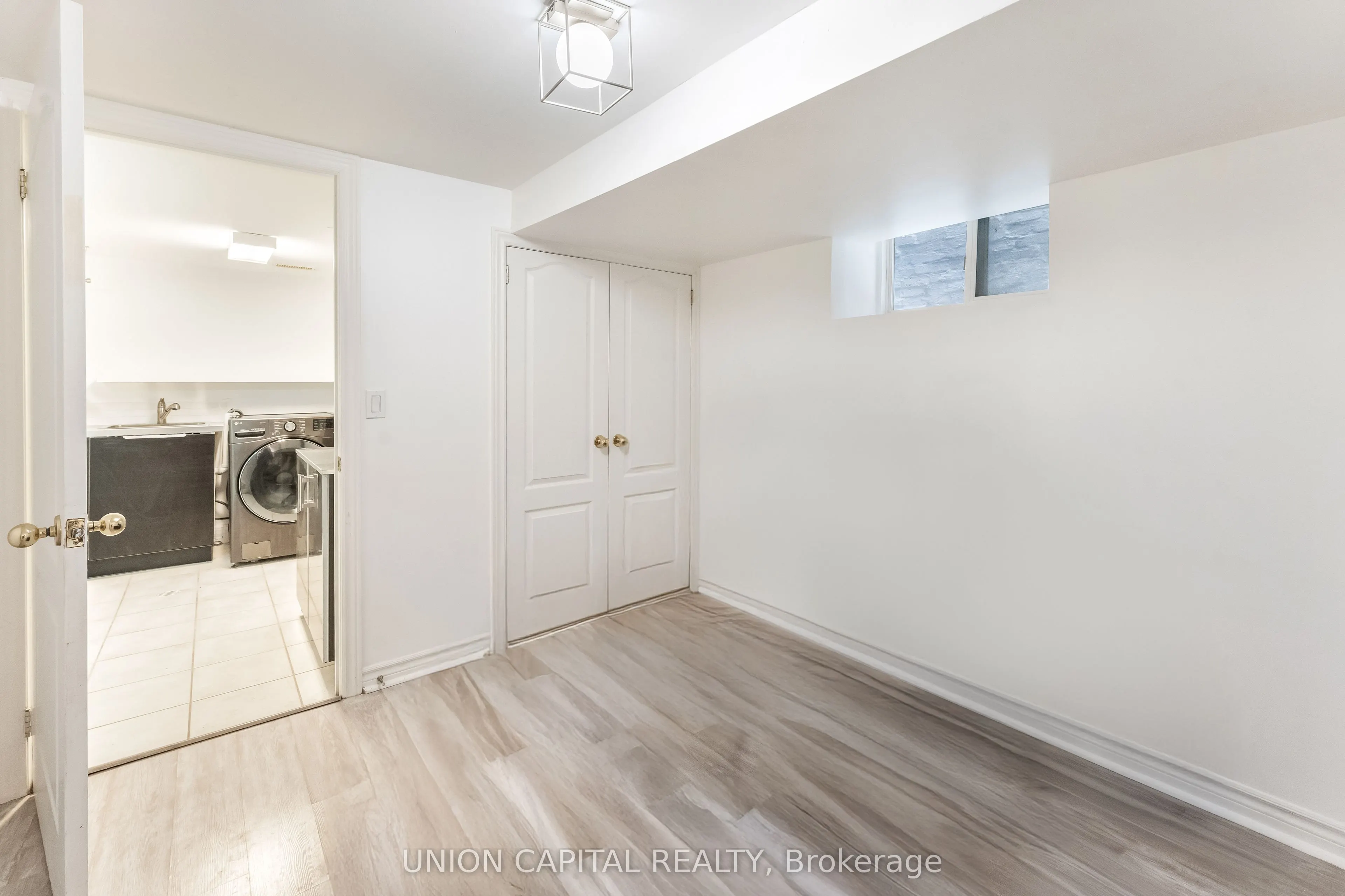 56 Cloverdale Road
