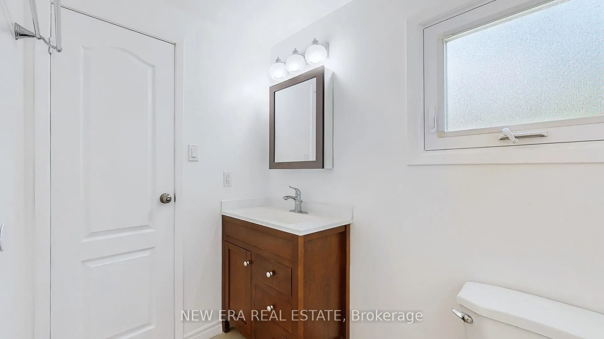 7227 Joliette Crescent