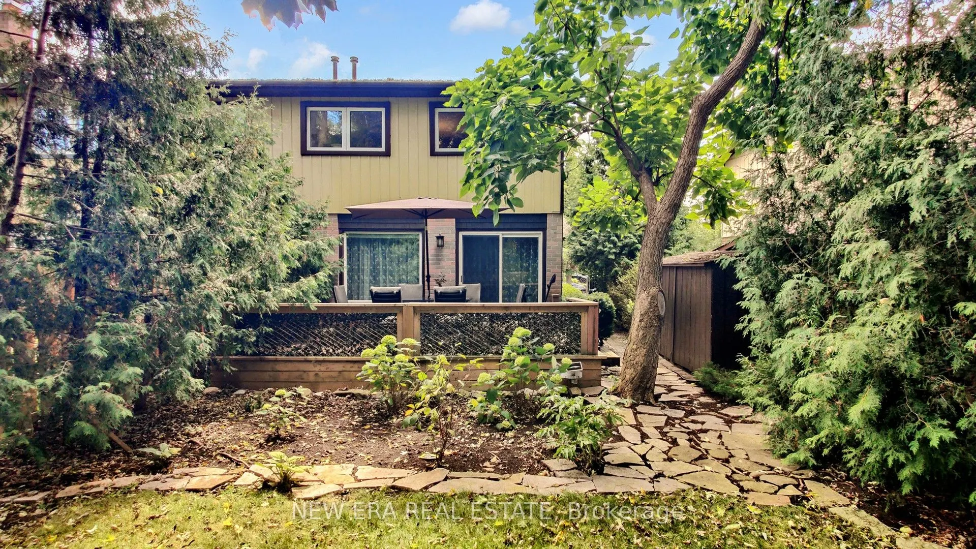 7227 Joliette Crescent
