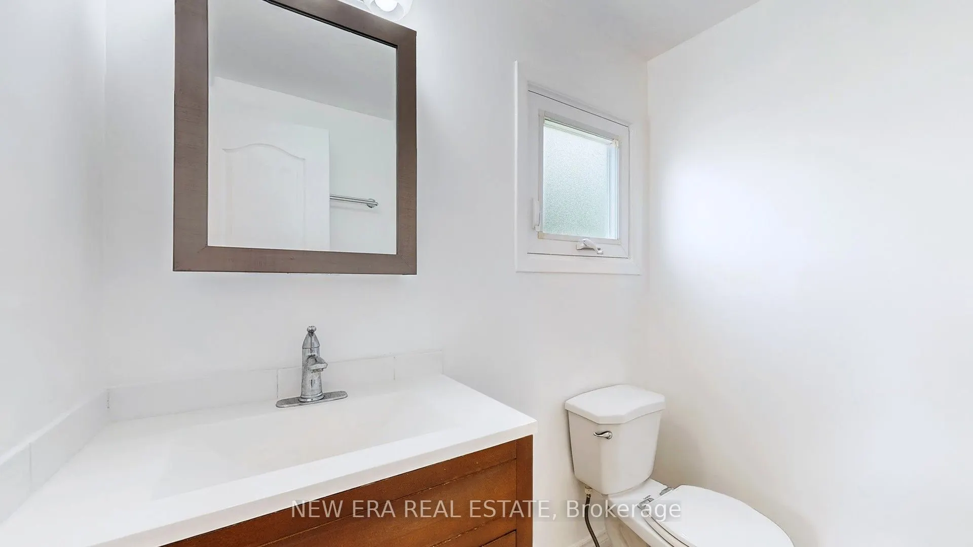 7227 Joliette Crescent