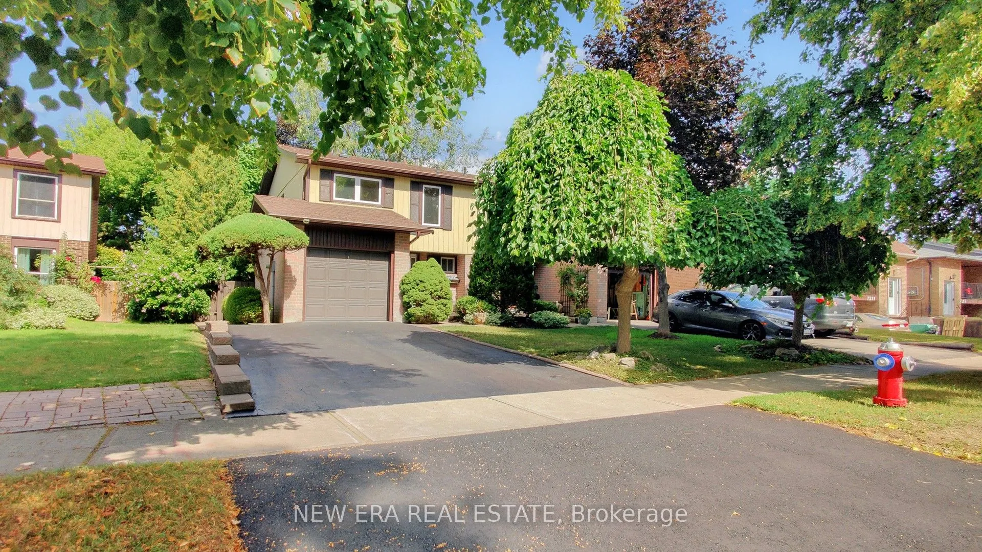 7227 Joliette Crescent