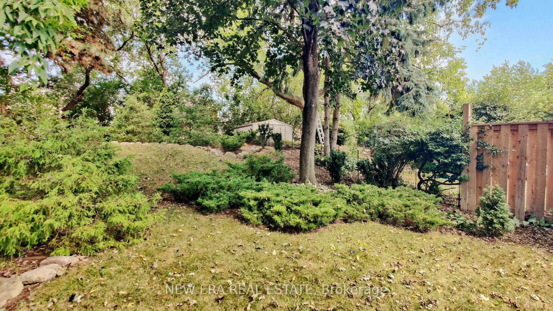 7227 Joliette Crescent
