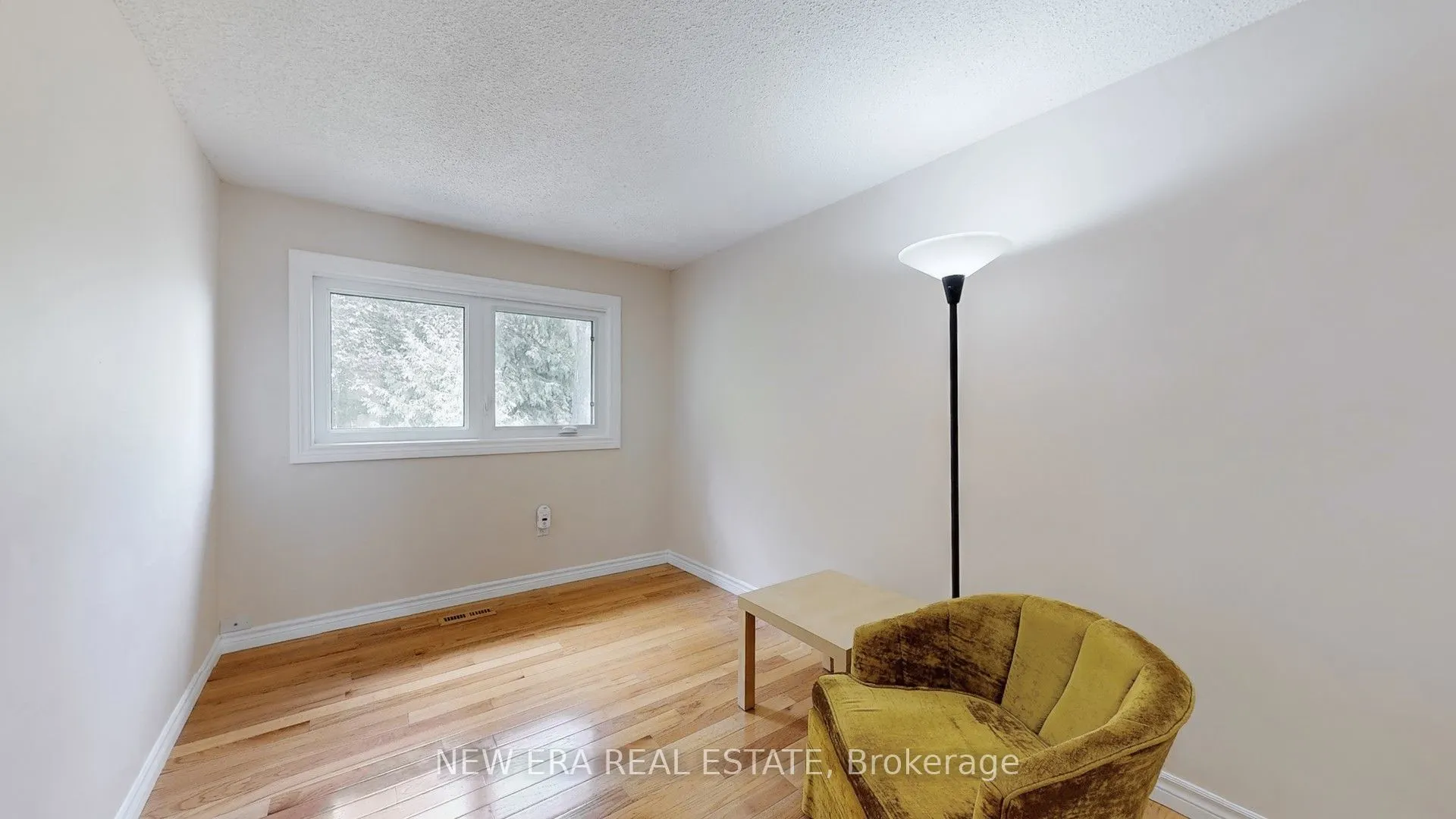 7227 Joliette Crescent