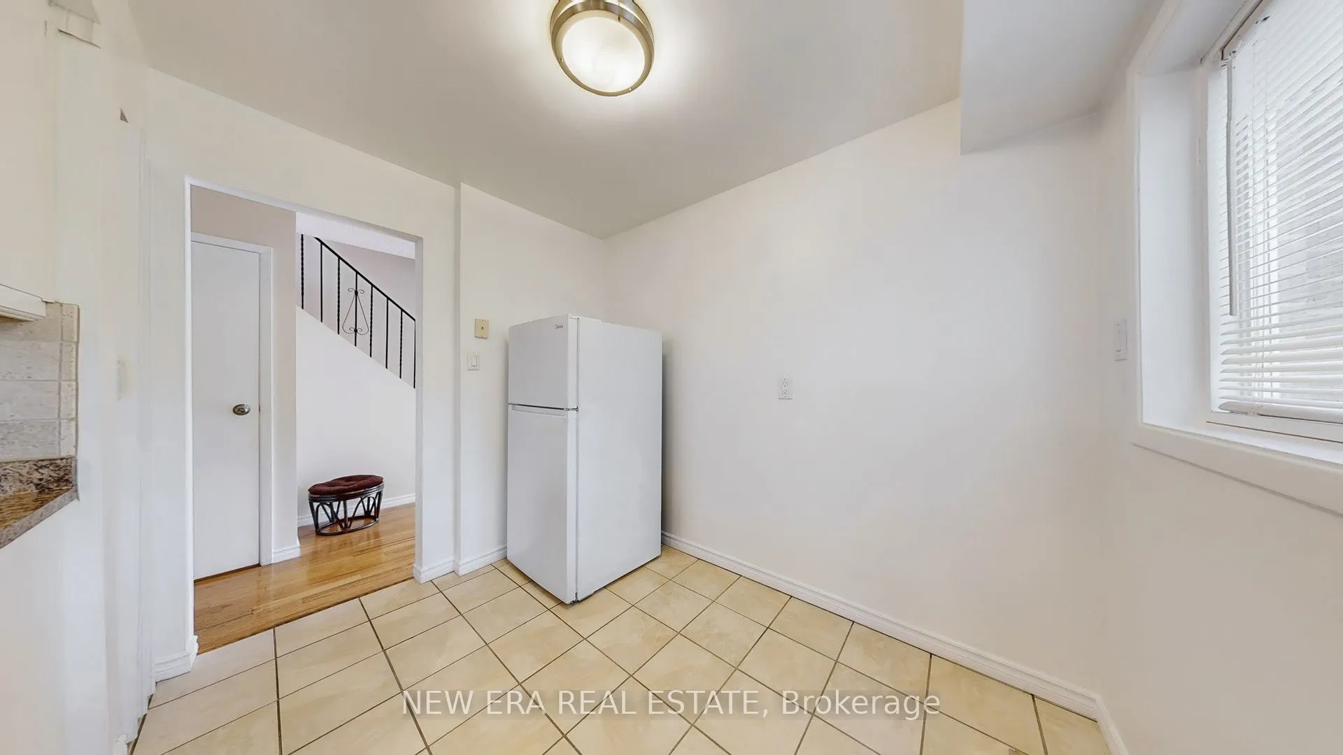 7227 Joliette Crescent