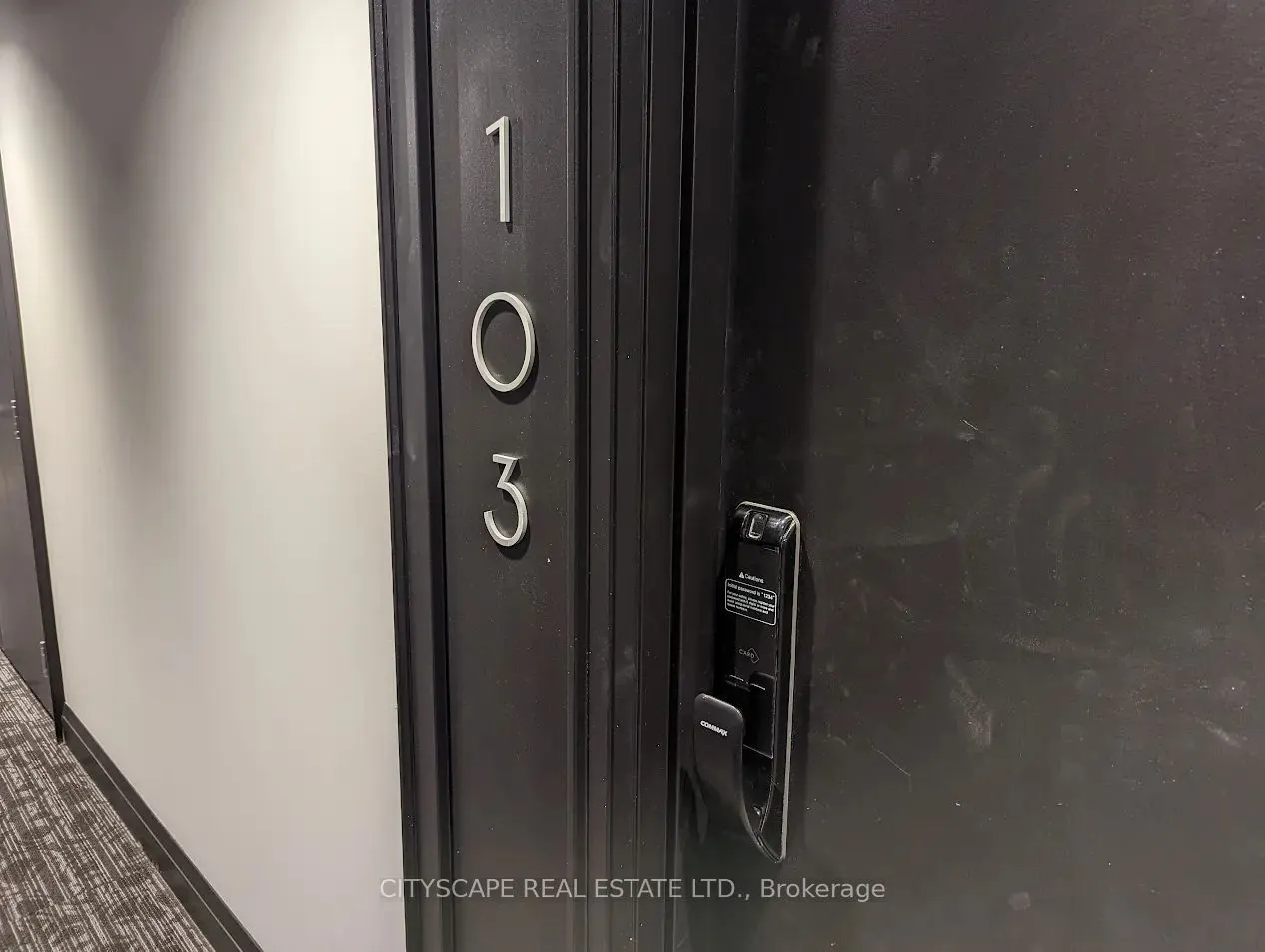 95 Dundas Street W, #103