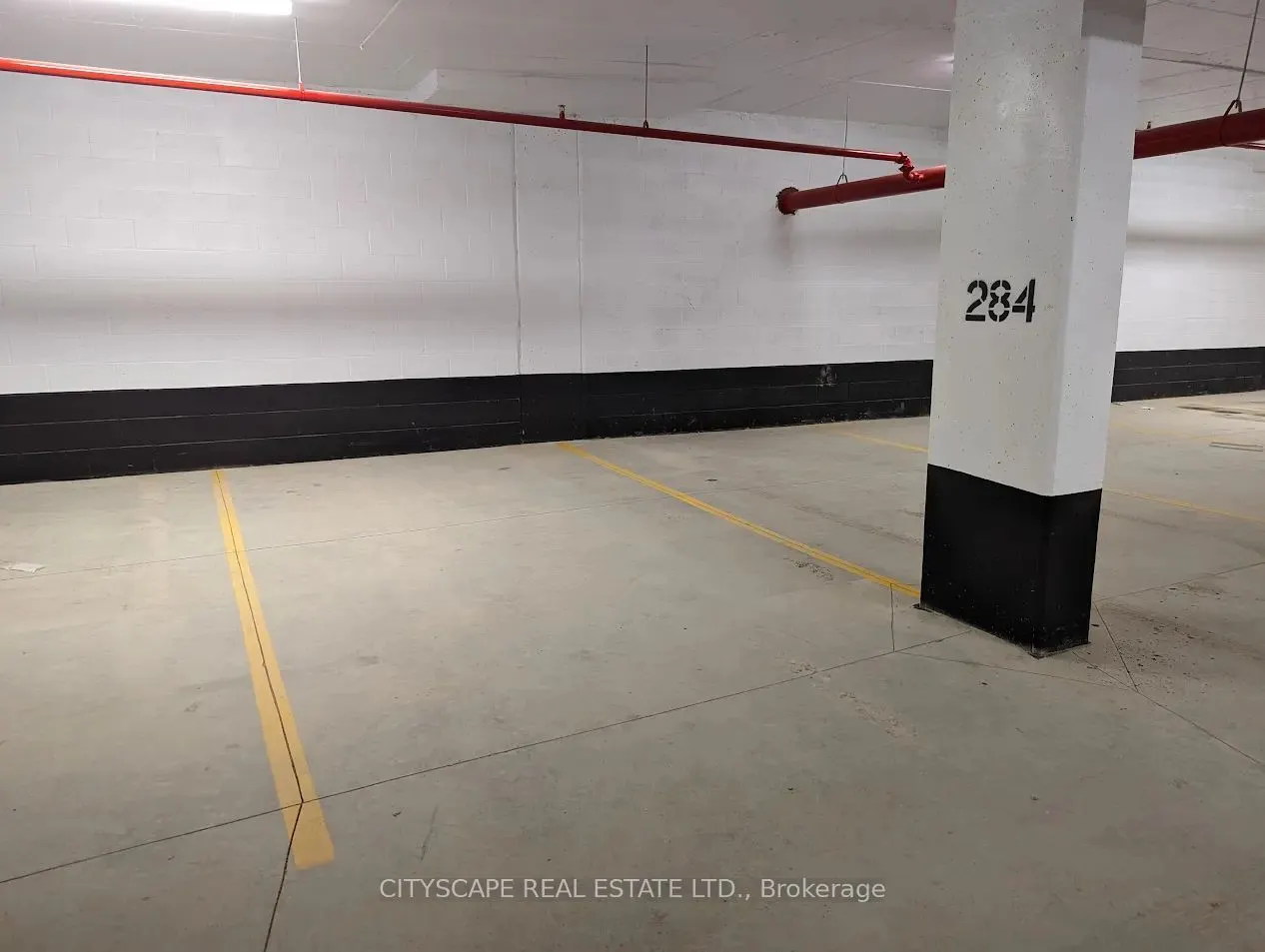 95 Dundas Street W, #103