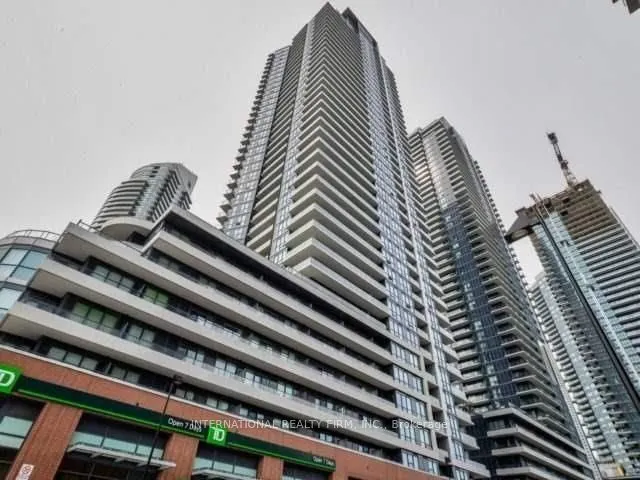 2212 LakeShore Boulevard W, #705