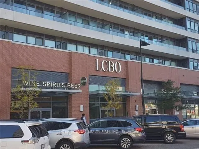 2212 LakeShore Boulevard W, #705