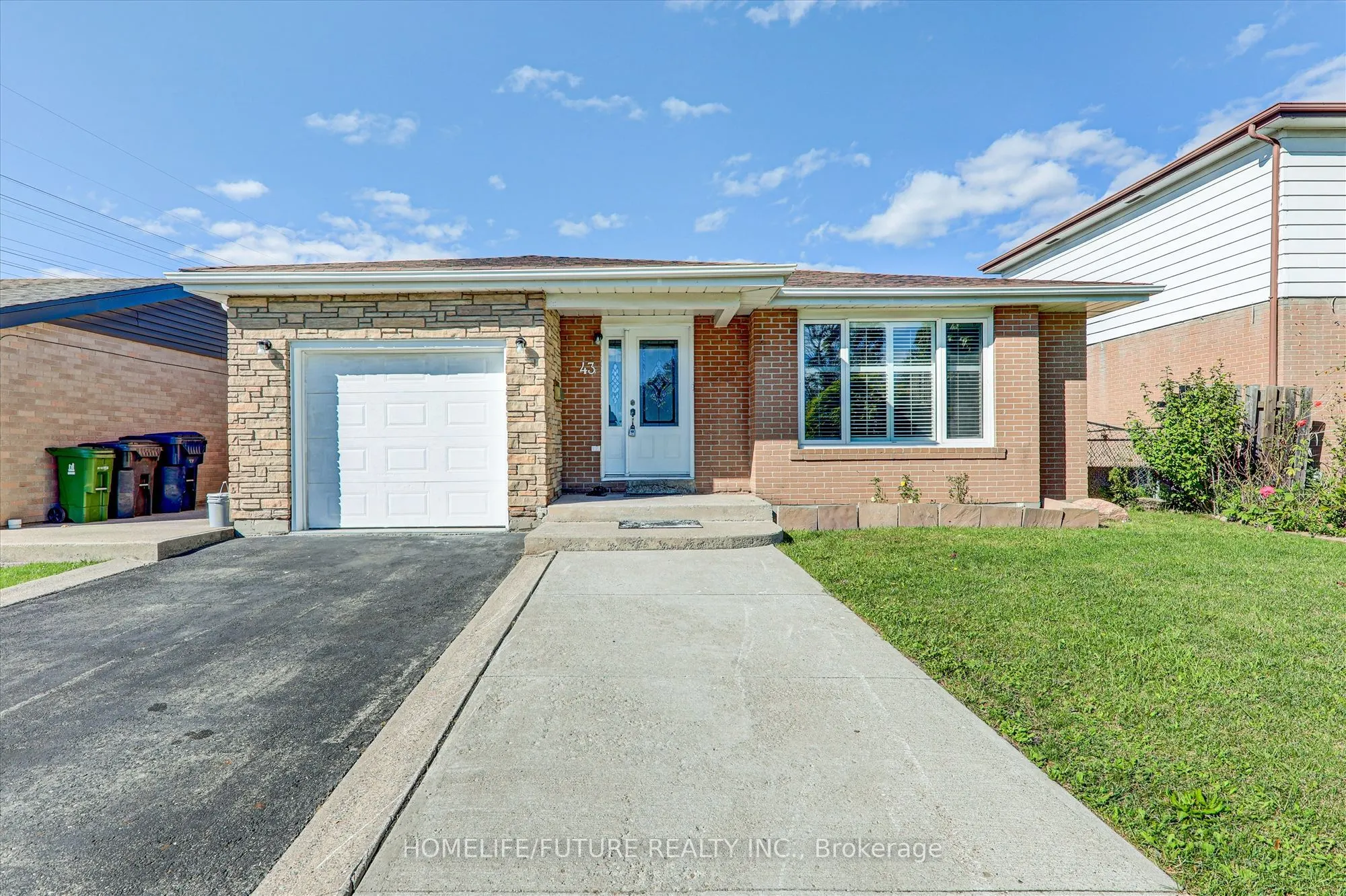 43 Tamarisk Drive, #Main